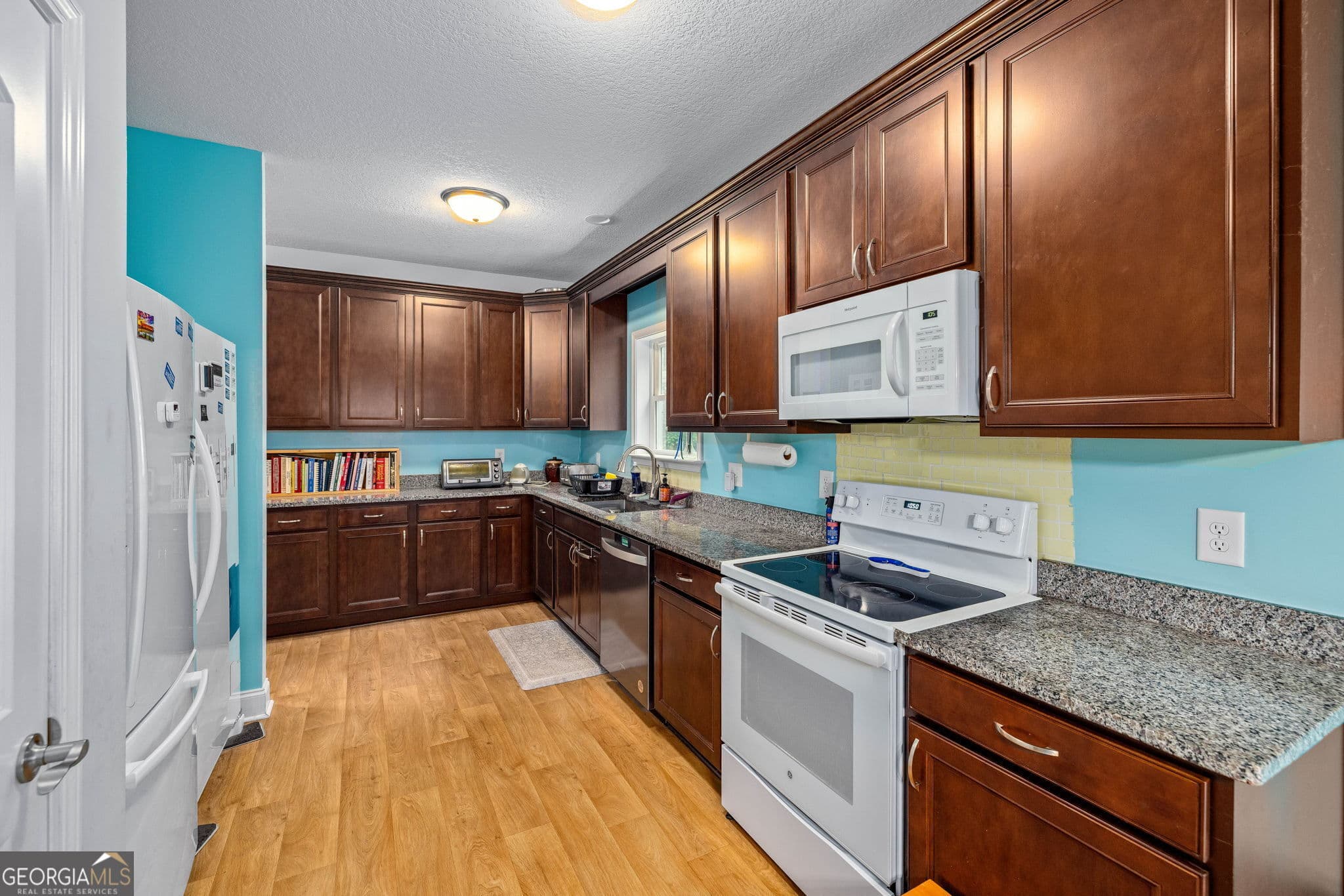3 bedroom, 2.5 bathroom, 2,400 sq ft single family residence for sale at 527 Louden Ridge Road, Alto, GA 30510 — photo 10