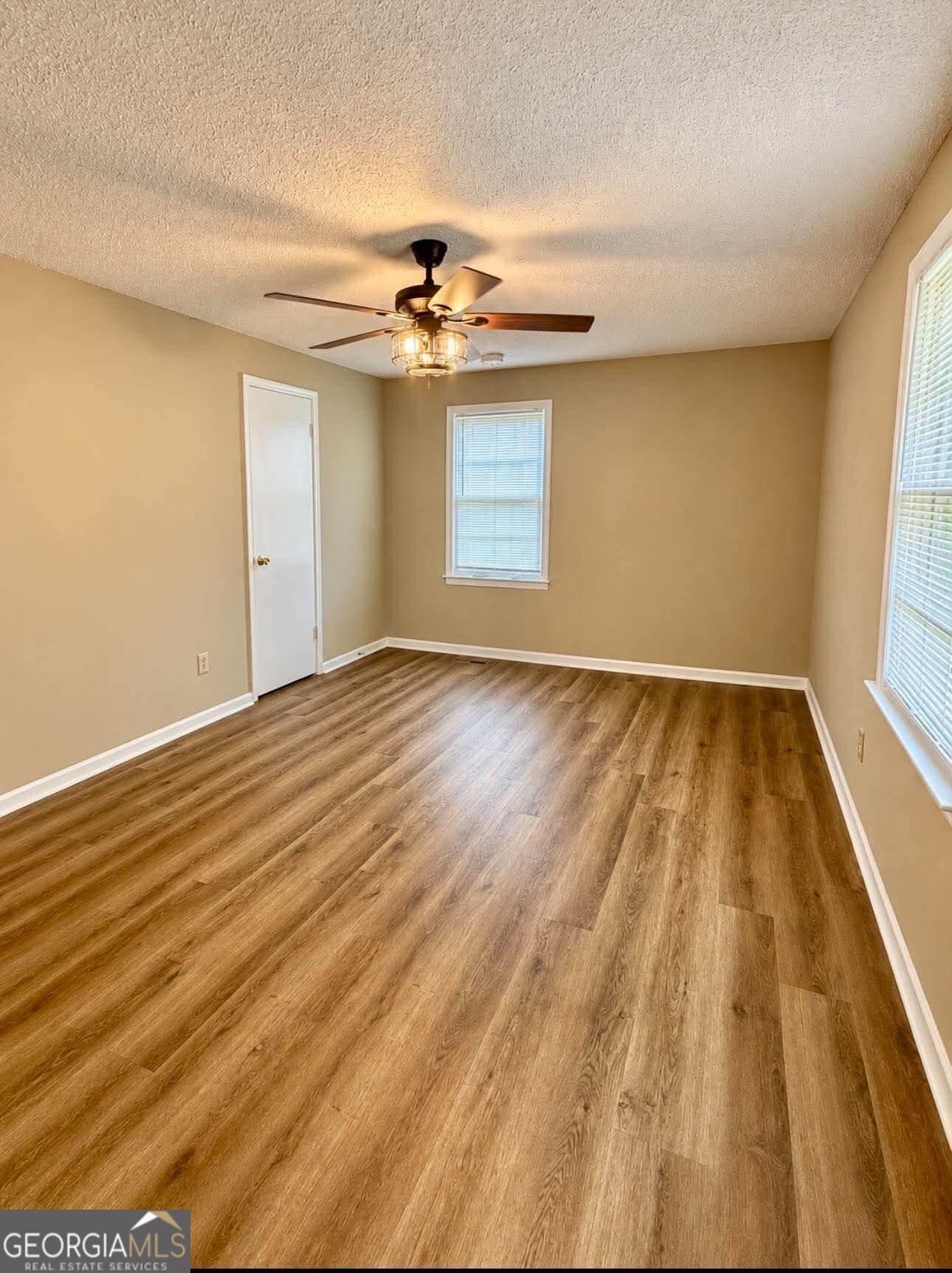 3 bedroom, 2 bathroom, 1,820 sq ft single family residence for sale at 3498 Sandy Circle, Macon, GA 31216 — photo 6