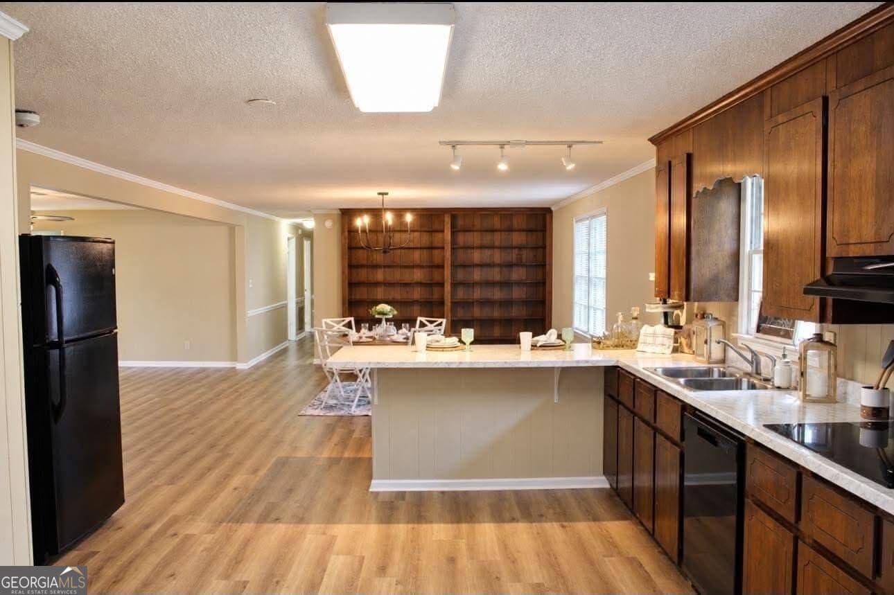 3 bedroom, 2 bathroom, 1,820 sq ft single family residence for sale at 3498 Sandy Circle, Macon, GA 31216 — photo 4
