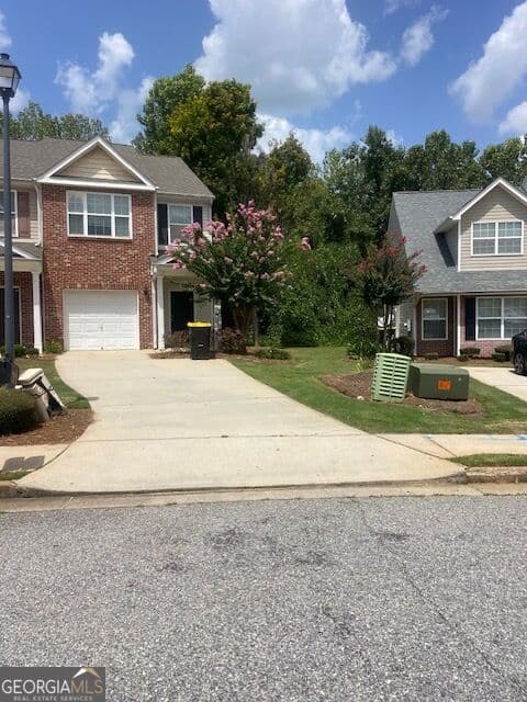 3 bedroom, 2.5 bathroom, 1,496 sq ft condominium for rent at 112 Chastain Circle, Newnan, GA 30263 for $1,800 a month — photo 1 of 1