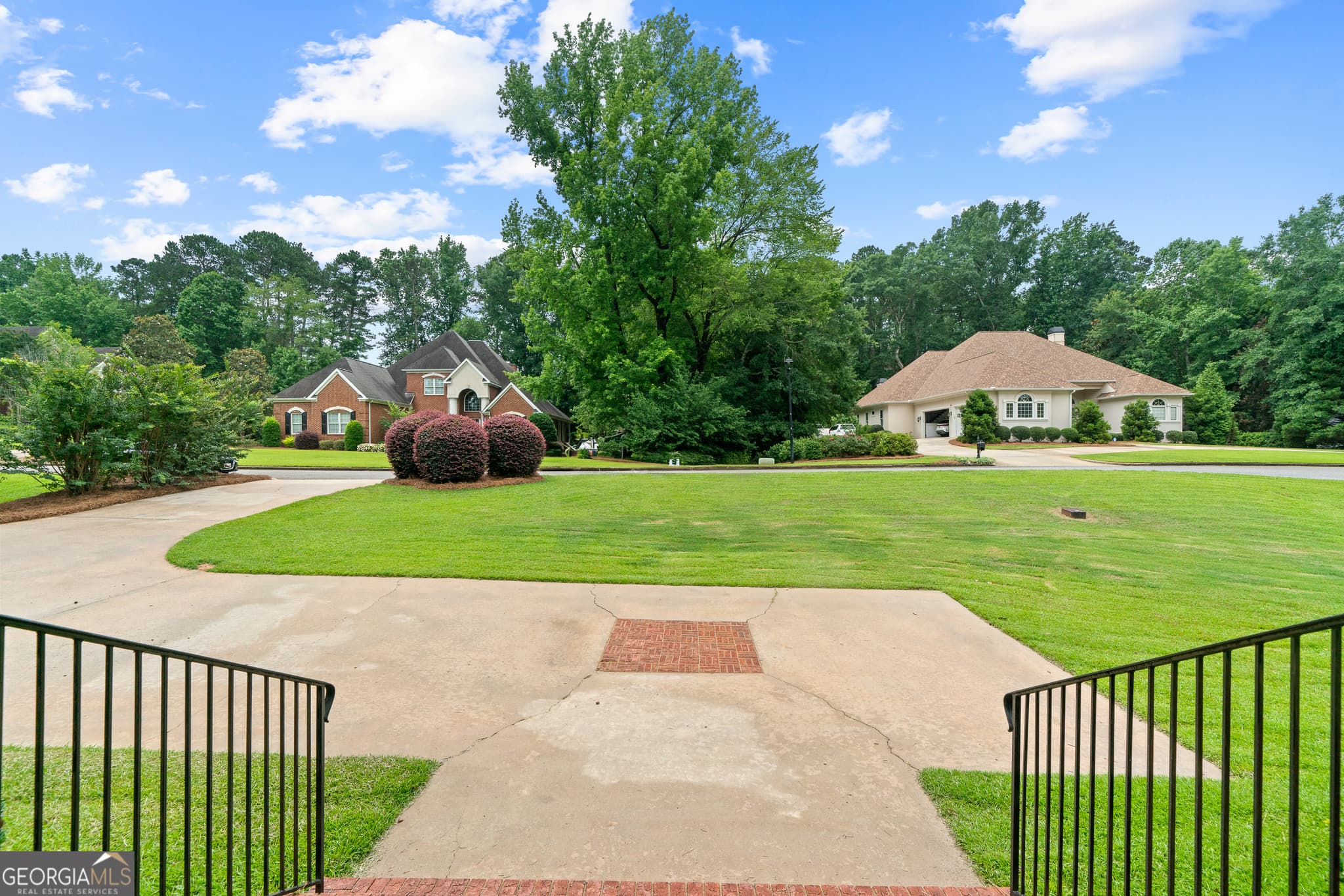 4 bedroom, 3.5 bathroom, 3,642 sq ft single family residence for sale at 100 S Haven Court, Macon, GA 31210 — photo 7