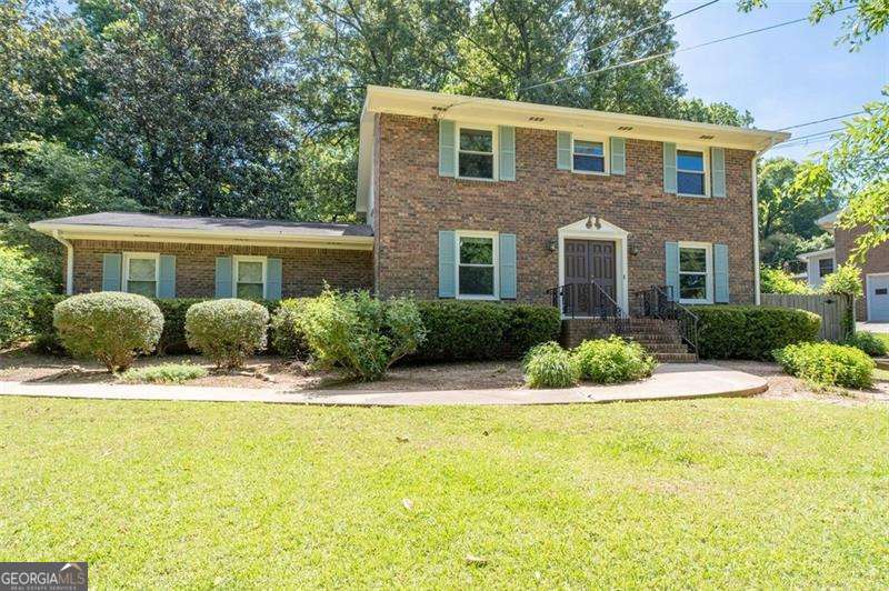 4 bedroom, 2.5 bathroom, 2,248 sq ft single family residence sold at 5147 Charmant Place, Dunwoody, GA 30360