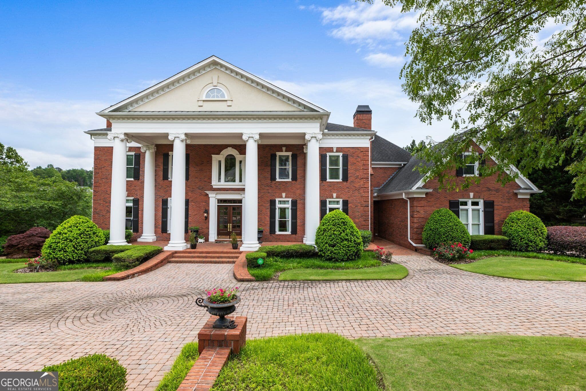 5 bedroom, 9 bathroom, 13,100 sq ft single family residence for sale at 1075 Carnoustie Lane, Alpharetta, GA 30005 — photo 3