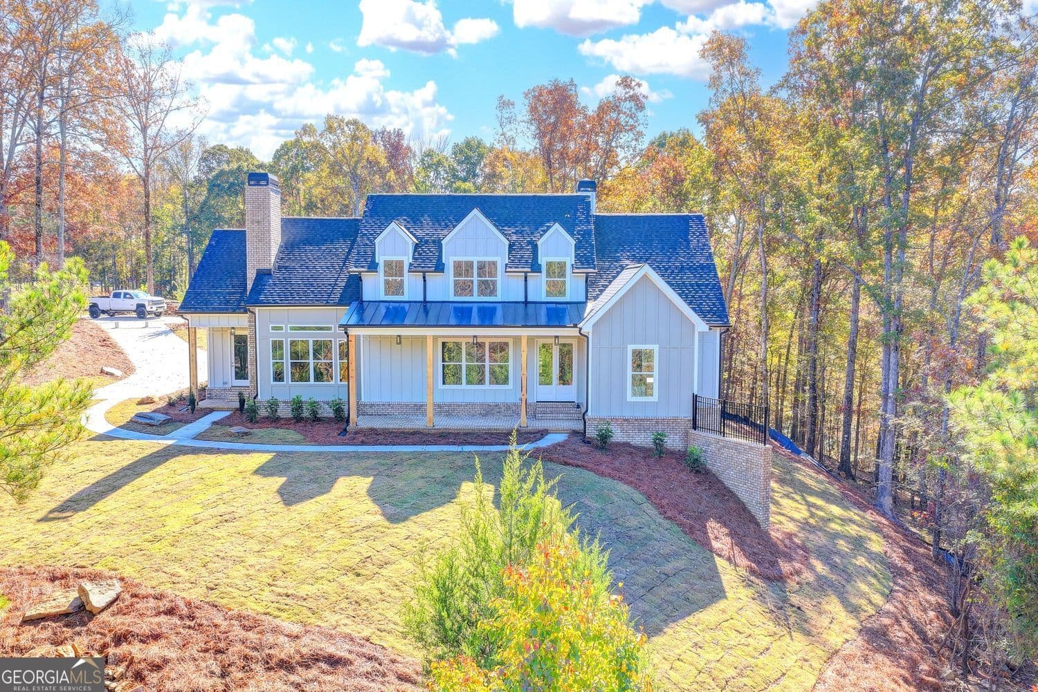 4 bedroom, 3.5 bathroom, 3,966 sq ft single family residence for sale at 2881 Traditions Way, Jefferson, GA 30549 — photo 2