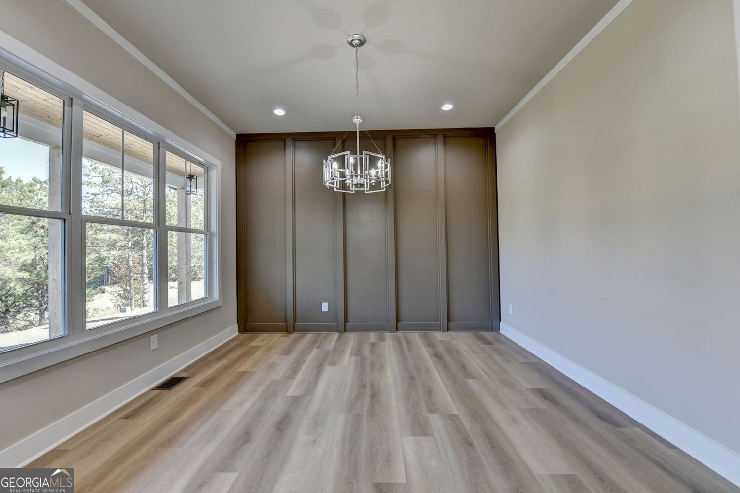 4 bedroom, 3.5 bathroom, 3,966 sq ft single family residence for sale at 2881 Traditions Way, Jefferson, GA 30549 — photo 4