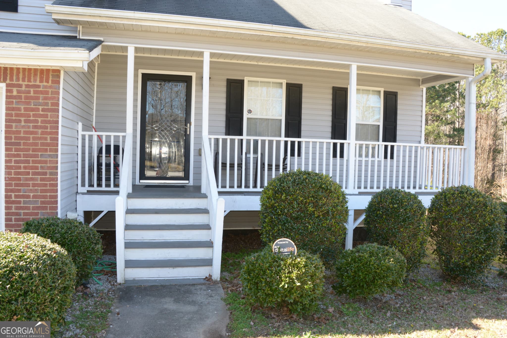 3 bedroom, 2 bathroom, 1,796 sq ft single family residence for sale at 3013 Pommel Court, Conyers, GA 30013 — photo 2