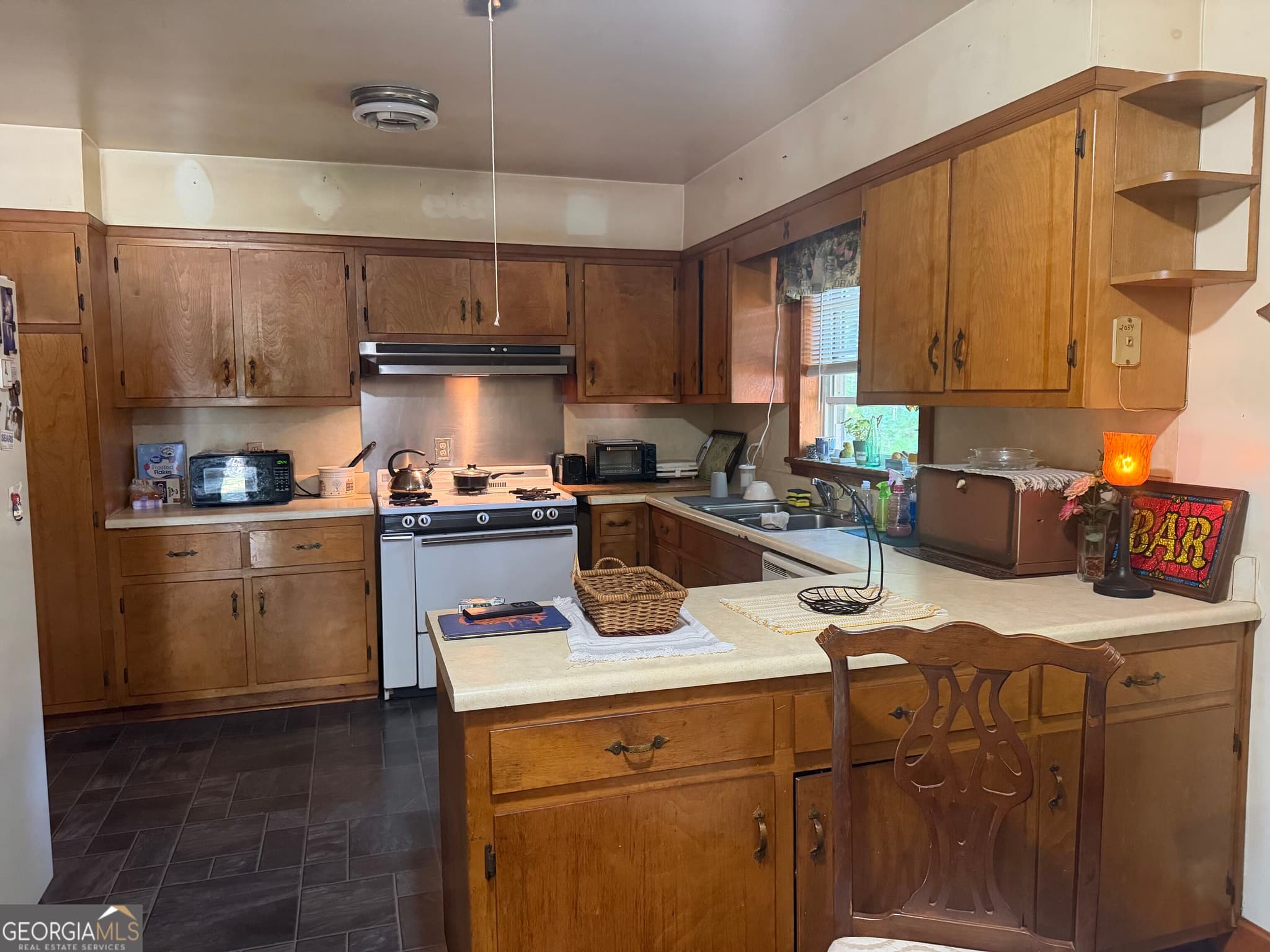 3 bedroom, 2 bathroom, 2,113 sq ft single family residence for sale at 216 Forrest Avenue, Thomaston, GA 30286 — photo 10