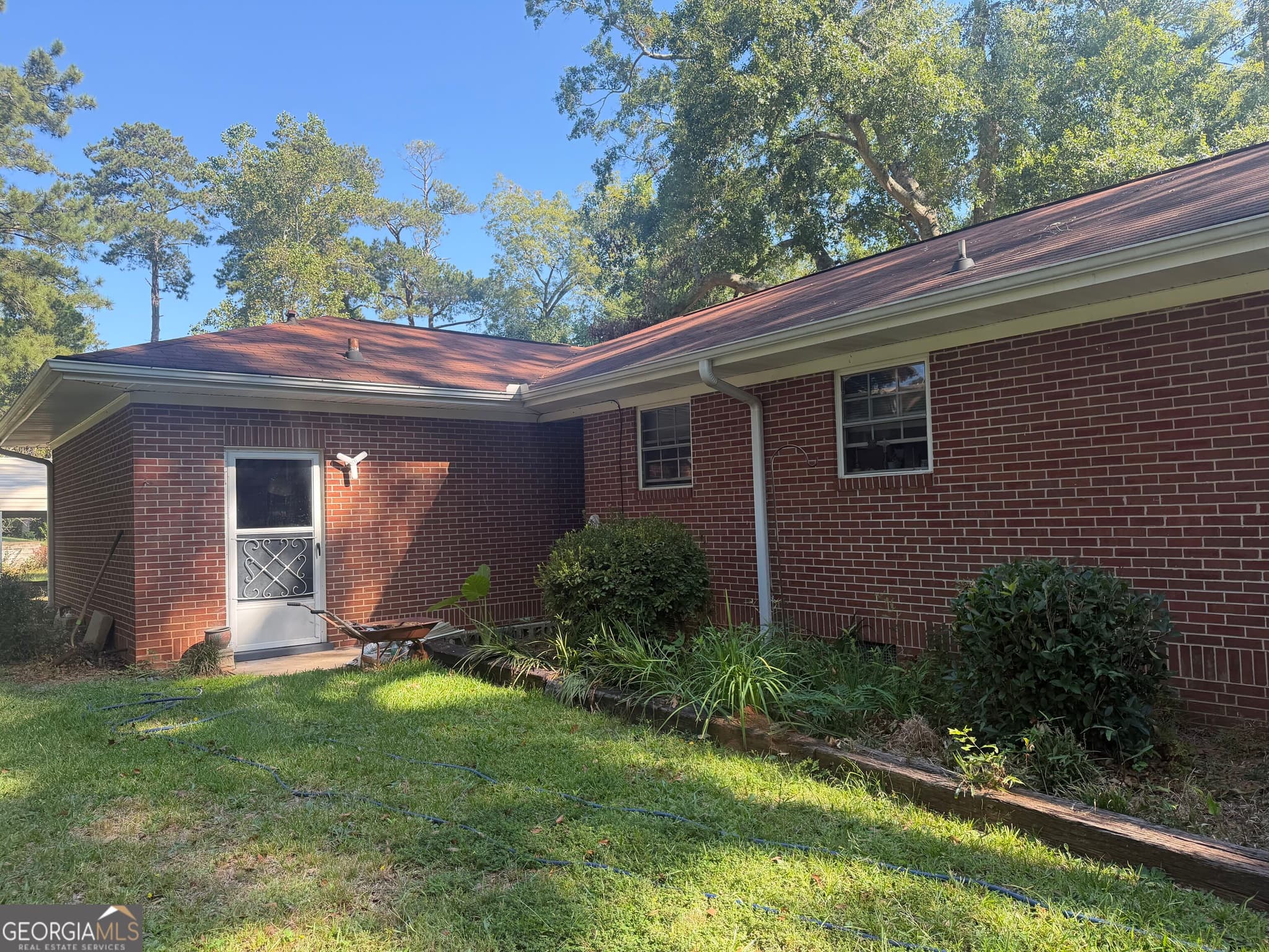 3 bedroom, 2 bathroom, 2,113 sq ft single family residence for sale at 216 Forrest Avenue, Thomaston, GA 30286 — photo 4