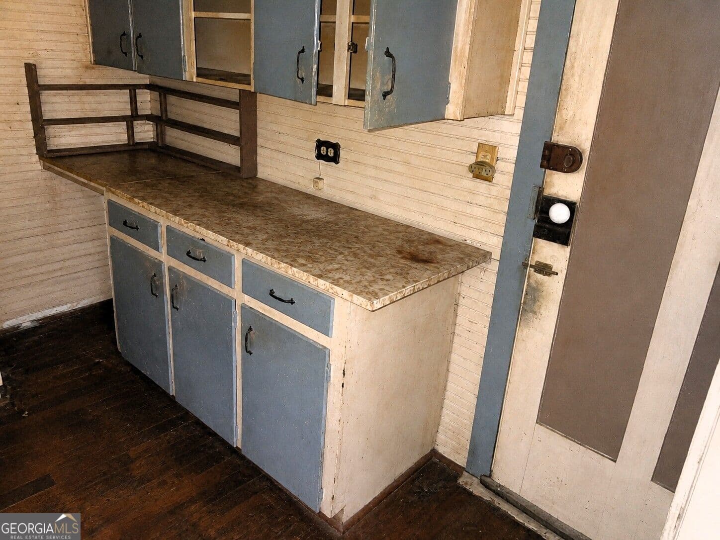3 bedroom, 1 bathroom, 2,128 sq ft single family residence for sale at 135 Jennings Street, Crawfordville, GA 30631 — photo 6