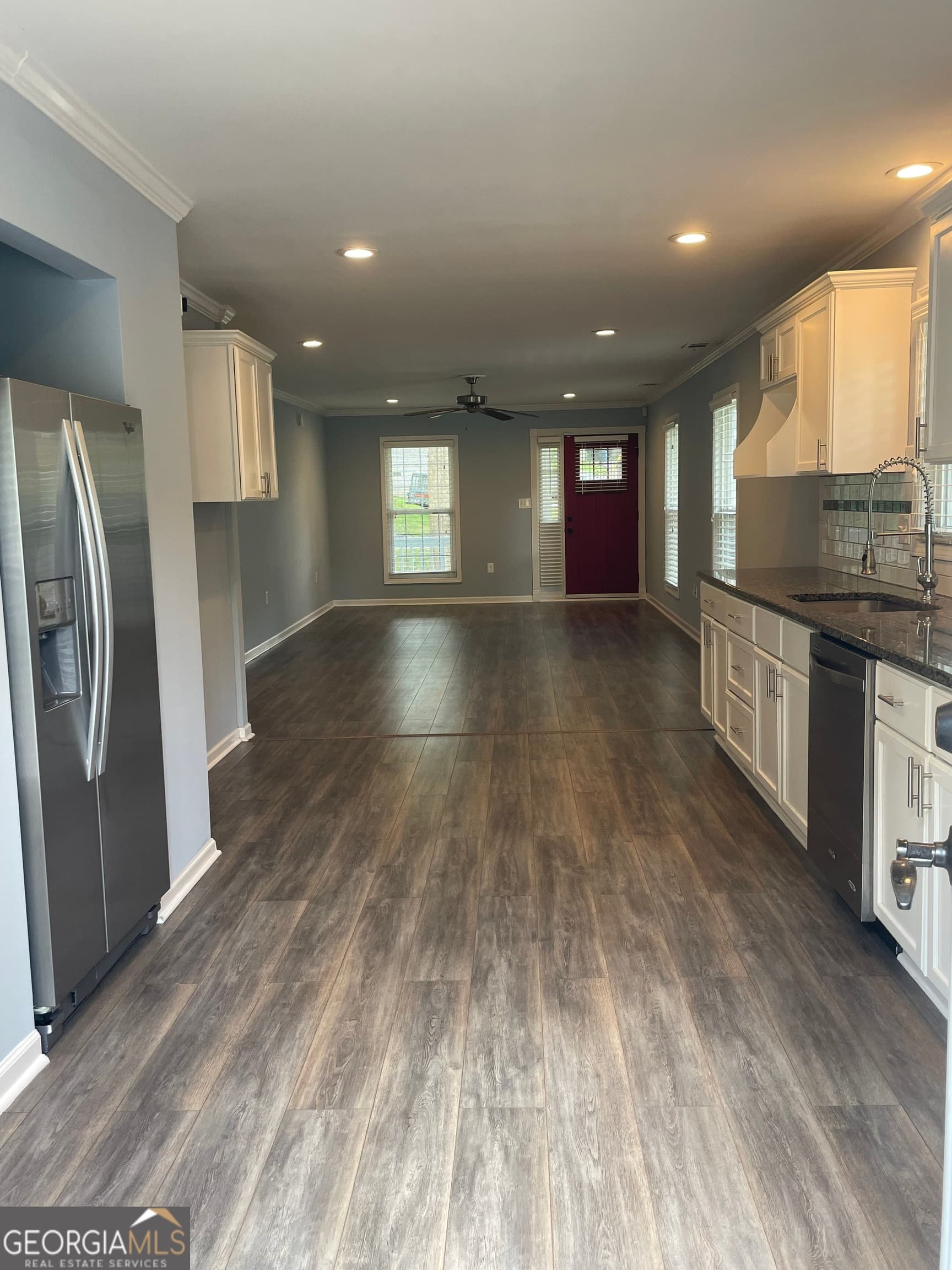 3 bedroom, 2 bathroom, 1,344 sq ft single family residence for sale at 1833 Phillips Avenue, East Point, GA 30344 — photo 10