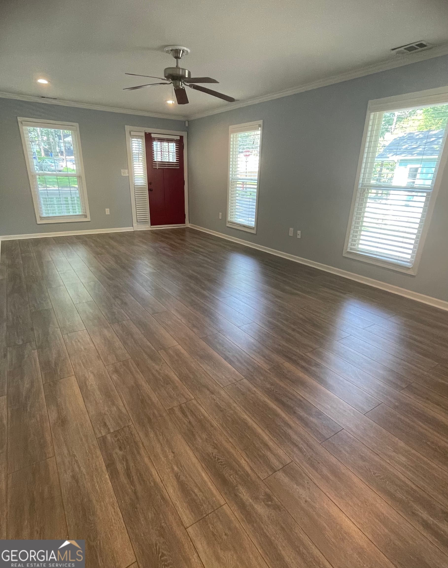 3 bedroom, 2 bathroom, 1,344 sq ft single family residence for sale at 1833 Phillips Avenue, East Point, GA 30344 — photo 4