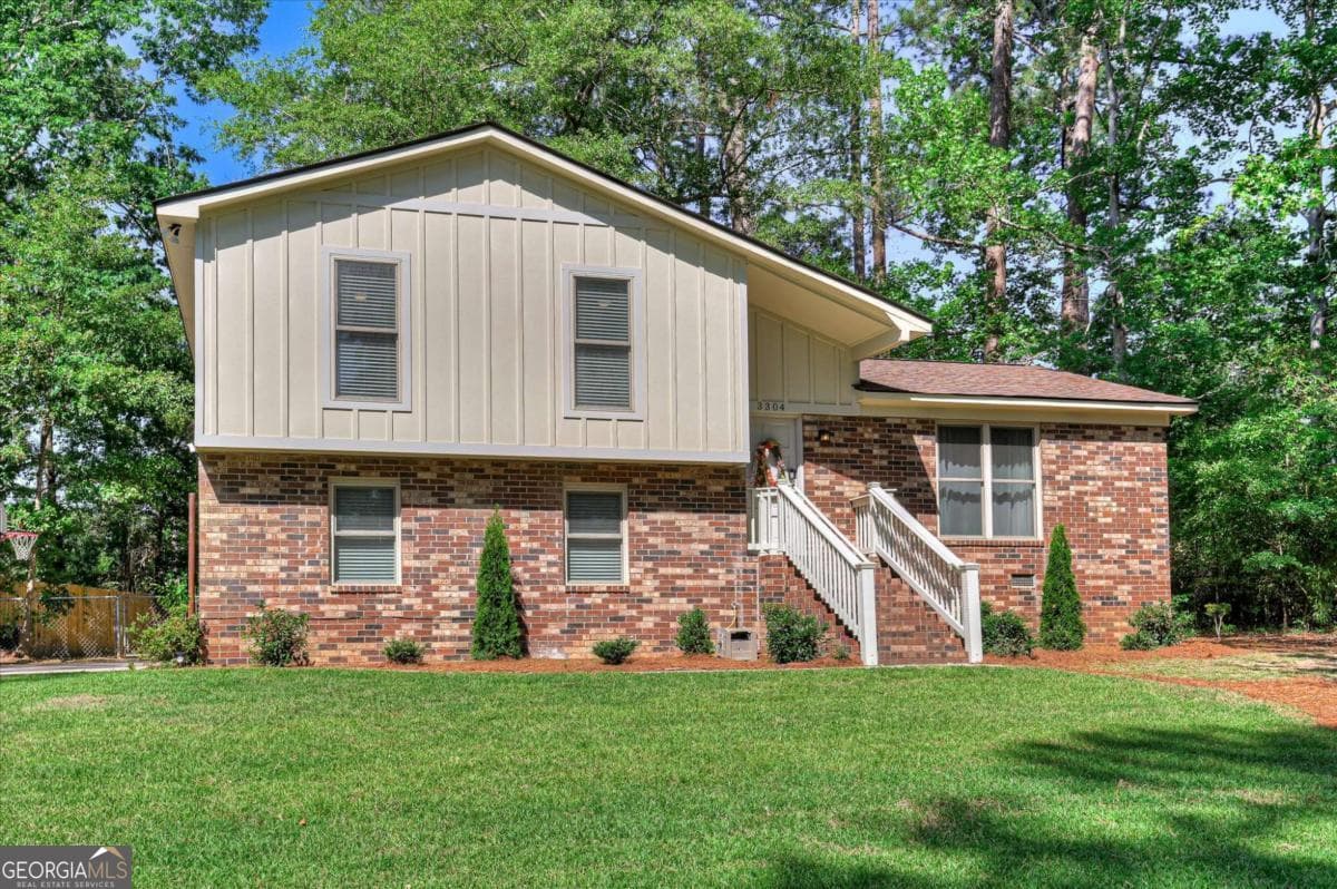 3 bedroom, 2.5 bathroom, 1,911 sq ft single family residence for sale at 3304 Quaker Spring Road, Augusta, GA 30907 — photo 3