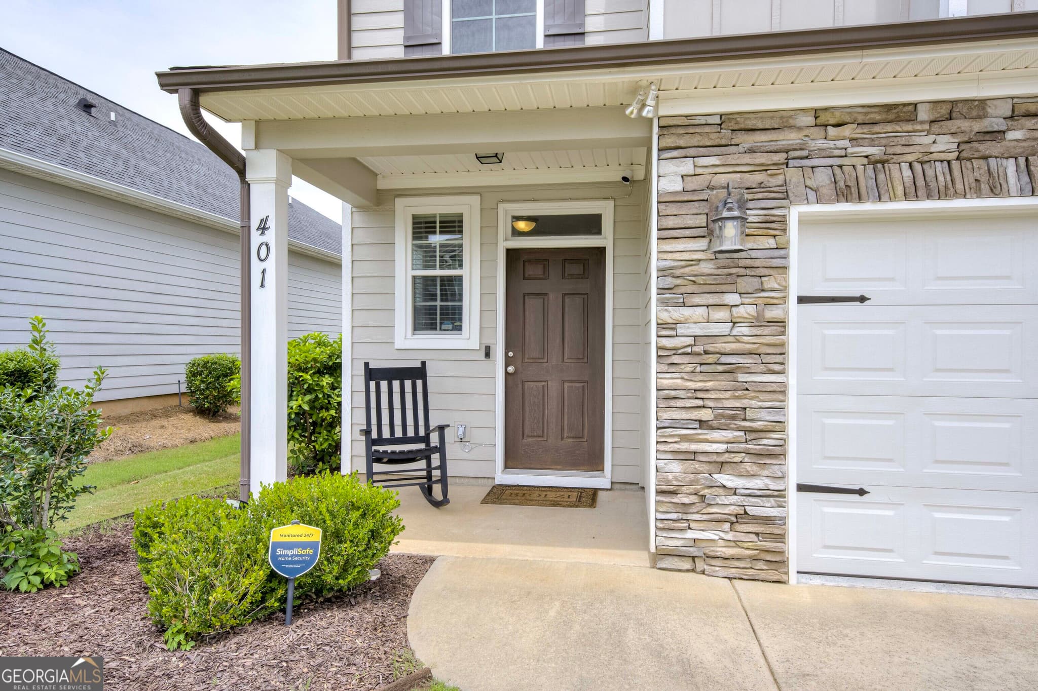 4 bedroom, 2.5 bathroom, 2,095 sq ft single family residence for sale at 401 Longmeadow Drive, Grovetown, GA 30813 — photo 3