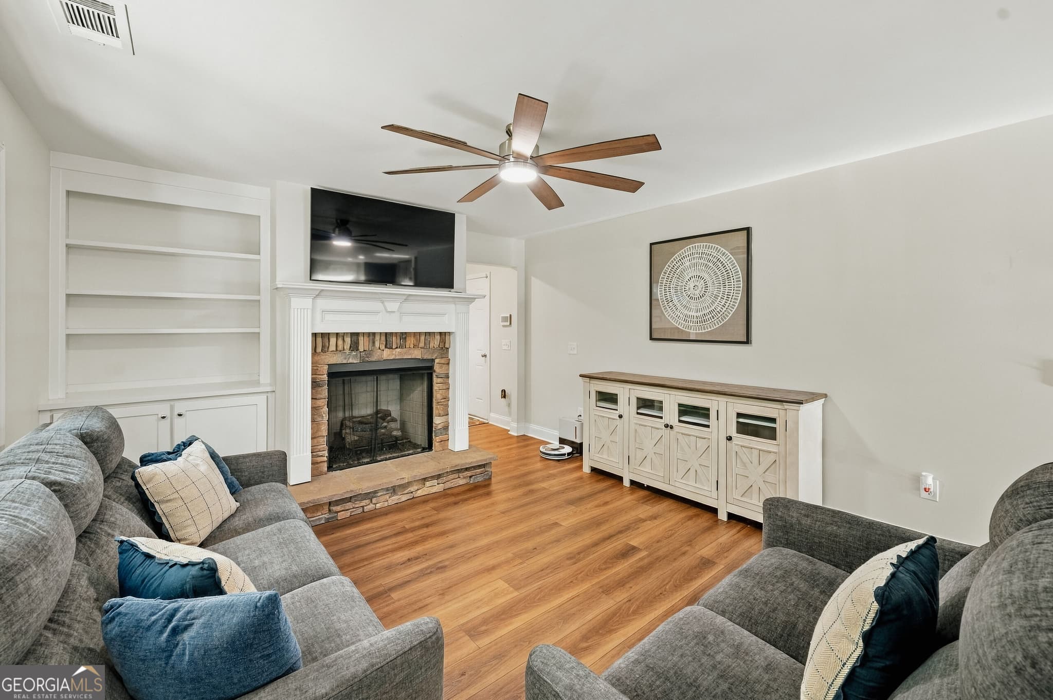 3 bedroom, 2.5 bathroom, 1,991 sq ft single family residence for sale at 709 Springhill Drive, Gray, GA 31032 — photo 10