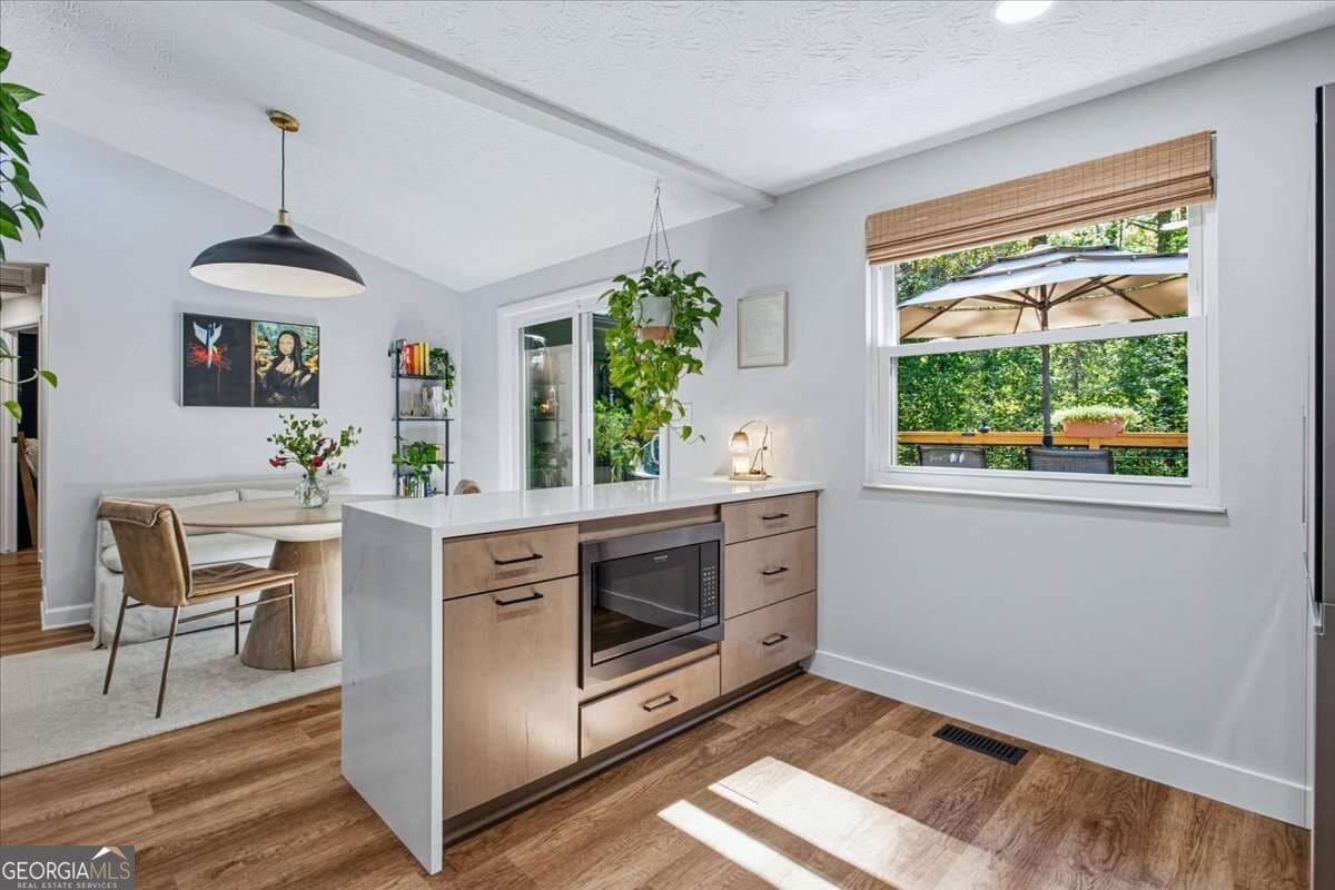 3 bedroom, 2.5 bathroom, 1,900 sq ft single family residence for sale at 1285 Mission Hills Court, Roswell, GA 30076 — photo 5