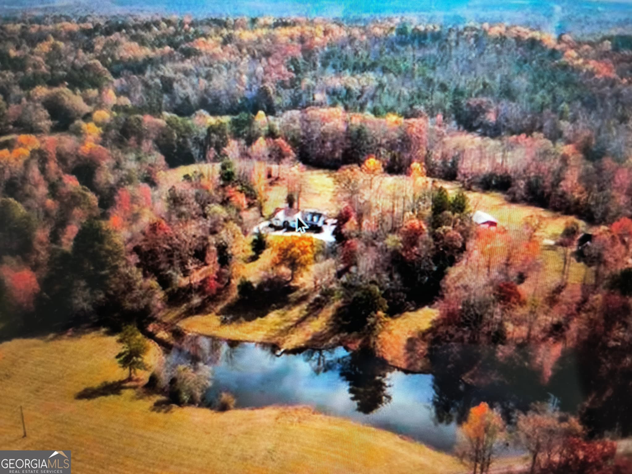 4 bedroom, 2.5 bathroom, 3,200 sq ft single family residence for sale at 252 Moore Street, Whitesburg, GA 30185 — photo 2