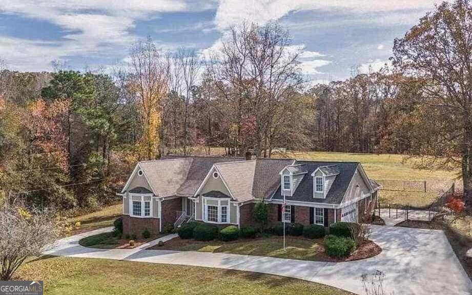 4 bedroom, 2.5 bathroom, 3,200 sq ft single family residence for sale at 252 Moore Street, Whitesburg, GA 30185 — photo 3