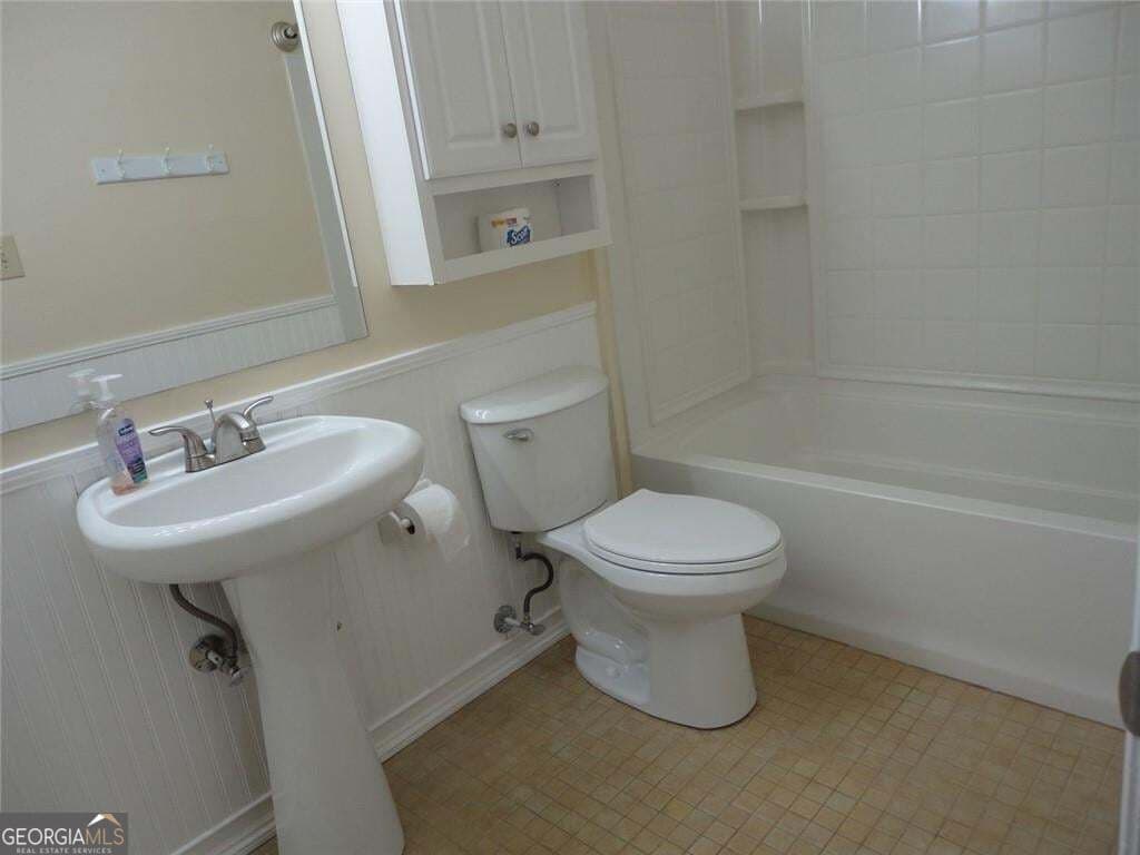 2 bedroom, 1.5 bathroom, 1,080 sq ft townhouse for rent at 403 Northdale Court, Lawrenceville, GA 30043 for $1,500 a month — photo 9