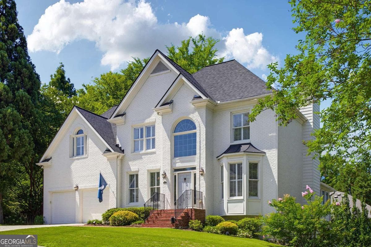 4 bedroom, 2.5 bathroom, 2,652 sq ft single family residence sold at 2303 Wayside Drive, Atlanta, GA 30319