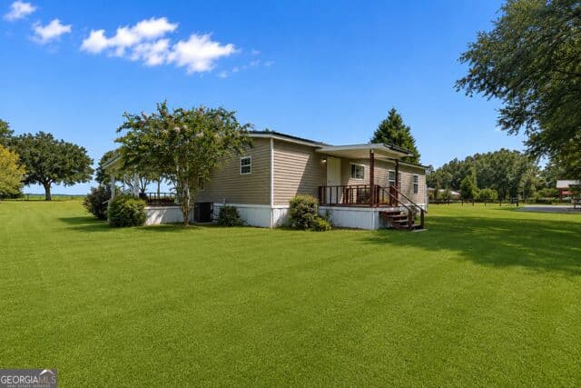 3 bedroom, 2 bathroom, 1,344 sq ft manufactured home,single family residence for sale at 2727 Stanfield Road, Screven, GA 31560 — photo 2
