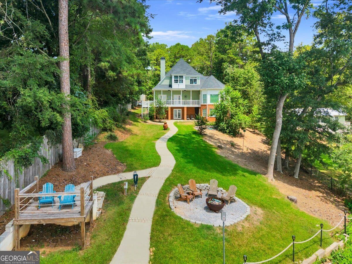 5 bedroom, 3.5 bathroom, 4,189 sq ft single family residence for sale at 116 Island Drive, Milledgeville, GA 31061 — photo 2