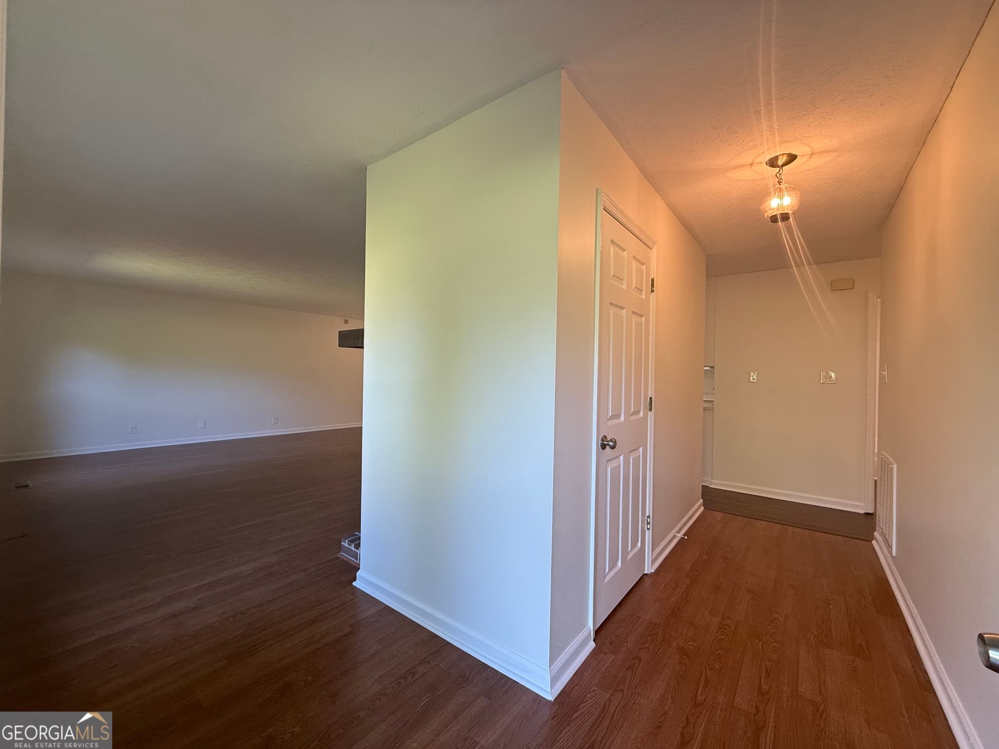 3 bedroom, 2 bathroom, 1,520 sq ft single family residence for sale at 508 Merrill Lane, Lagrange, GA 30241 — photo 6