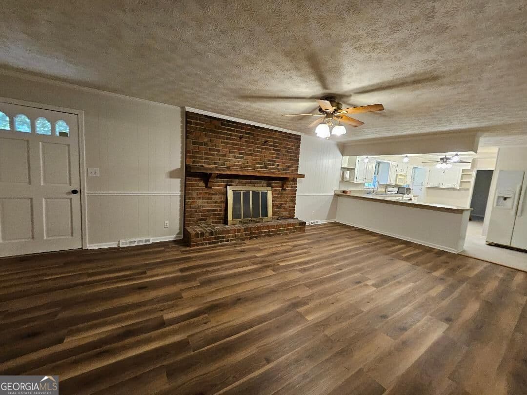 4 bedroom, 3 bathroom, 2,035 sq ft single family residence for sale at 38 Ridgeview Drive, Silver Creek, GA 30173 — photo 7