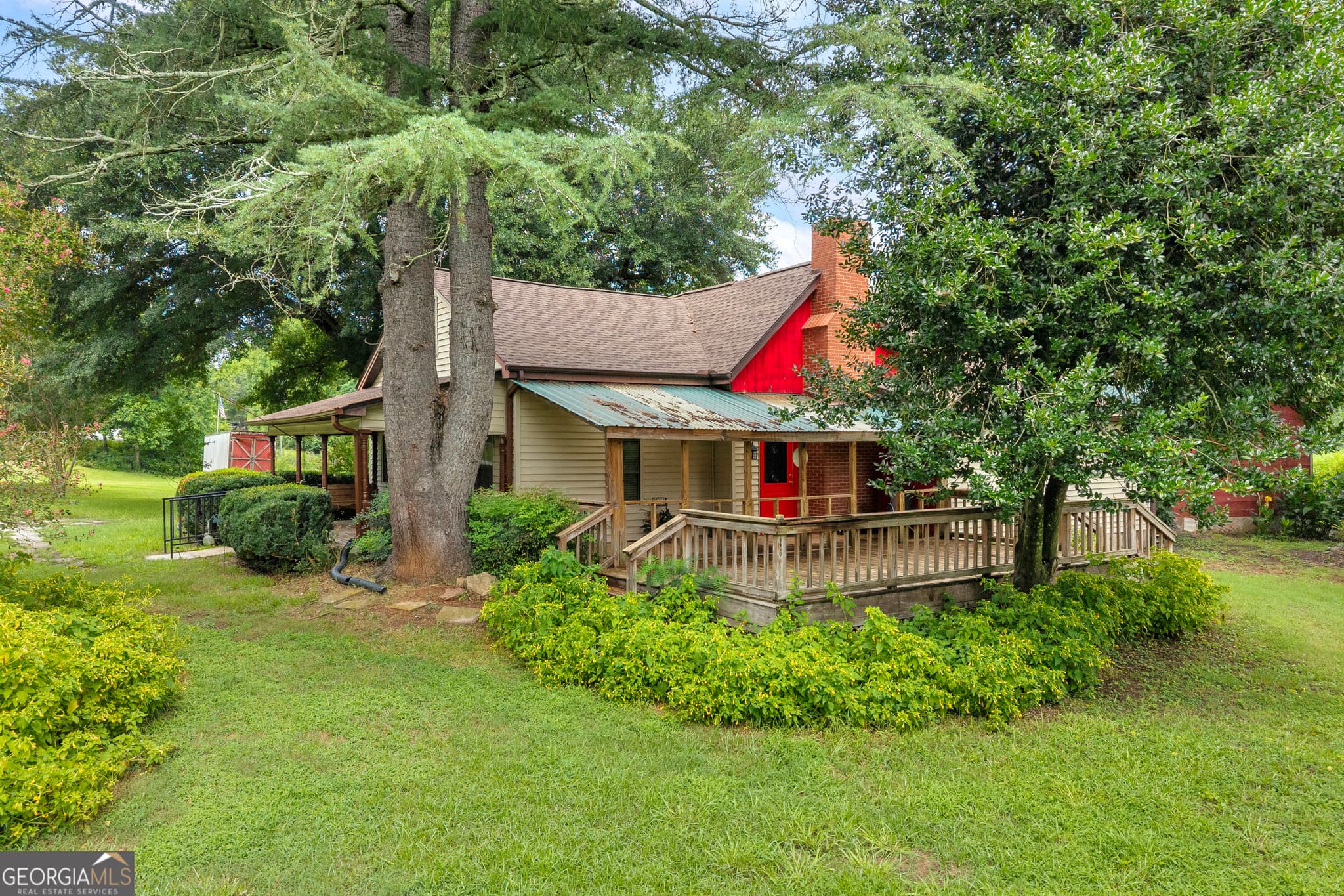 3 bedroom, 2 bathroom, 2,176 sq ft single family residence for sale at 2657 Wolf Pit, Eastanollee, GA 30538