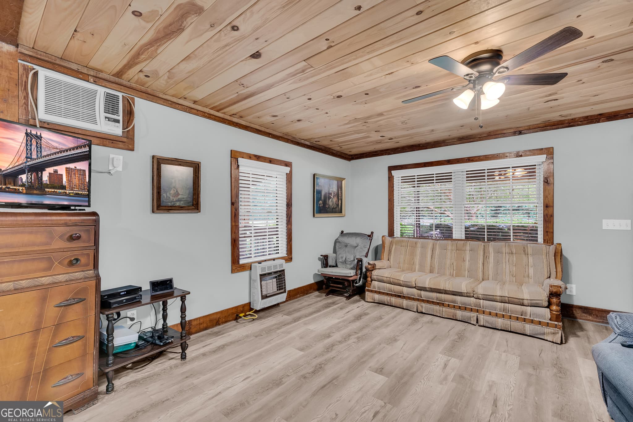 3 bedroom, 2 bathroom, 2,176 sq ft single family residence for sale at 2657 Wolf Pit, Eastanollee, GA 30538 — photo 9