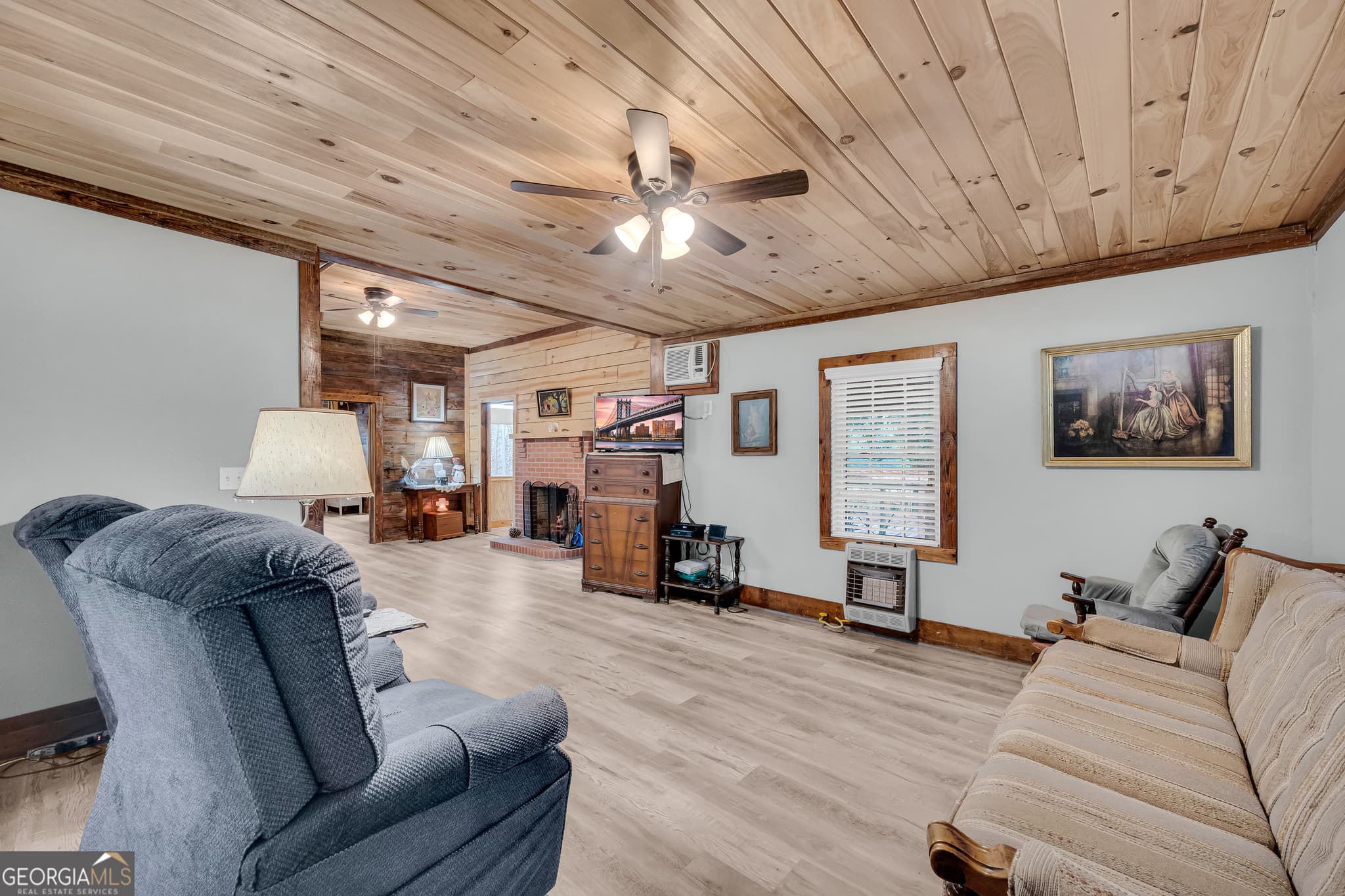 3 bedroom, 2 bathroom, 2,176 sq ft single family residence for sale at 2657 Wolf Pit, Eastanollee, GA 30538 — photo 8