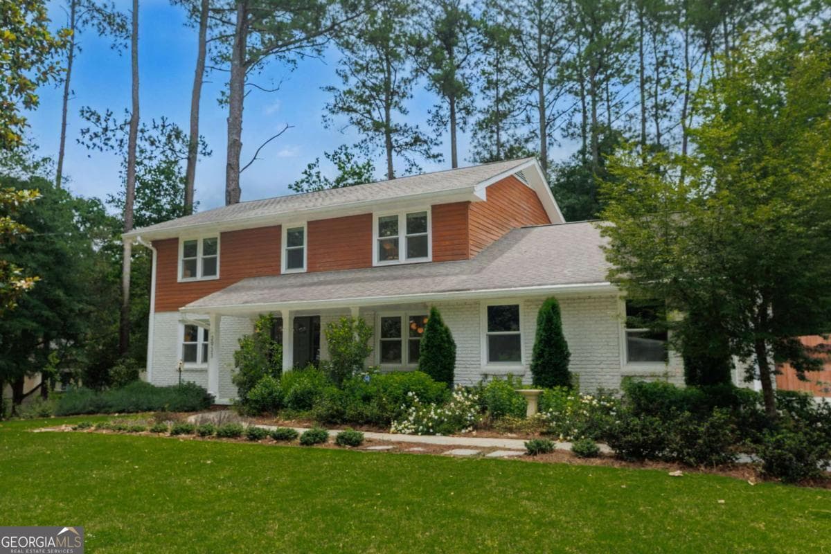 4 bedroom, 3 bathroom, 3,000 sq ft single family residence sold at 2933 Danbyshire Court, Atlanta, GA 30345