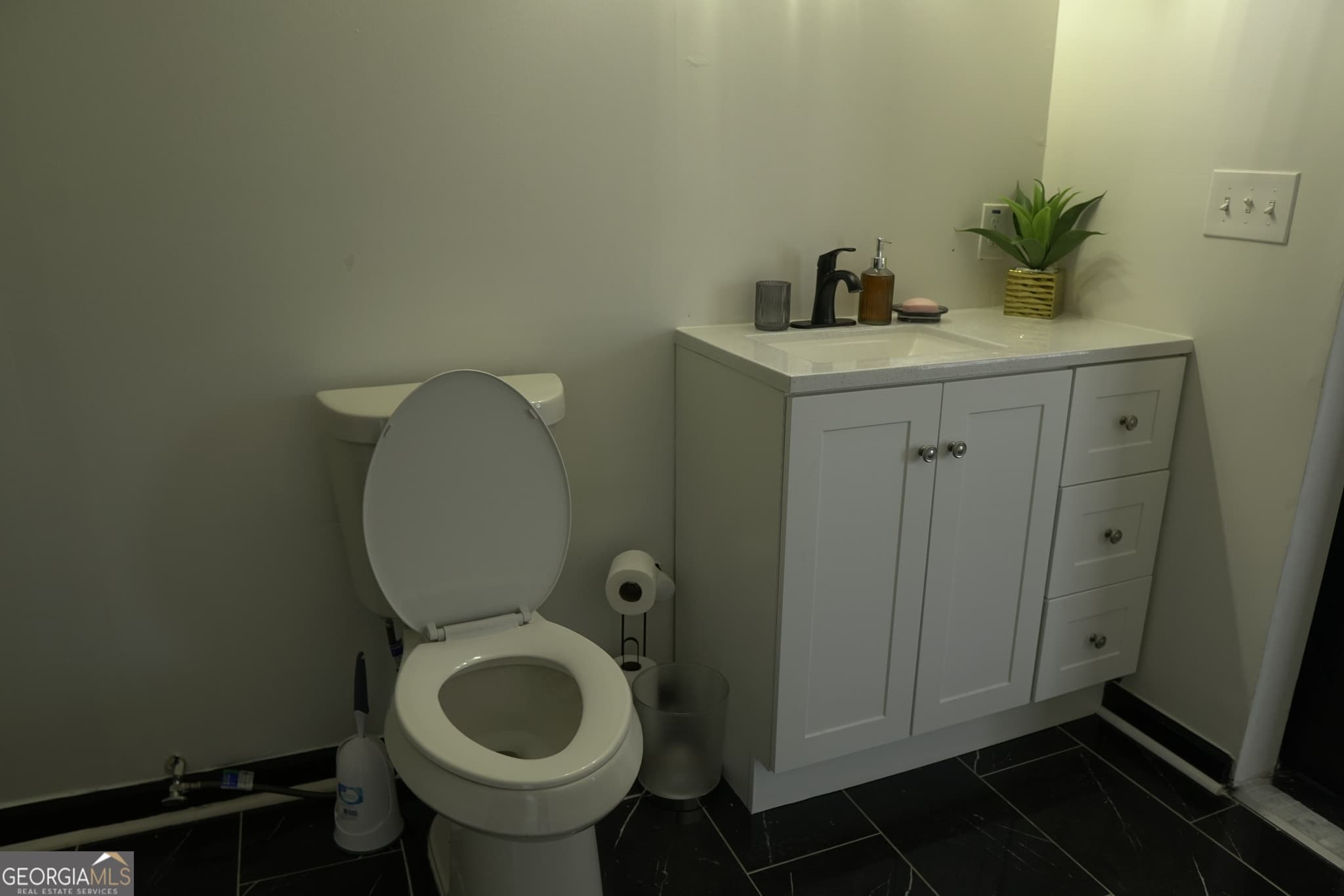 2 bedroom, 2 bathroom, 1,015 sq ft single family residence for sale at 501 5th Street, Birmingham, AL 35204 — photo 6