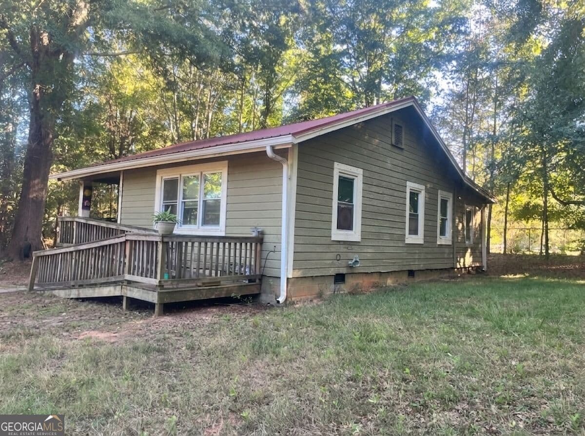 2 bedroom, 1.5 bathroom, 1,145 sq ft single family residence for sale at 166 Sherwood Circle # 1, Danielsville, GA 30633 — photo 2