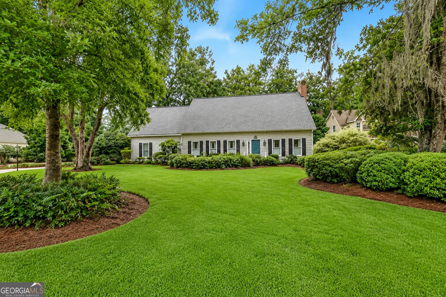 3 bedroom, 2.5 bathroom, 2,139 sq ft single family residence sold at 145 Dunbarton Drive, St. Simons, GA 31522