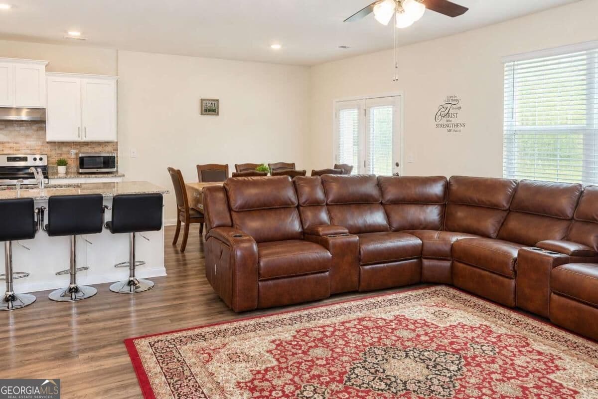 5 bedroom, 3.5 bathroom, 2,812 sq ft single family residence for sale at 1841 Vidalia Court, Dacula, GA 30019 — photo 2