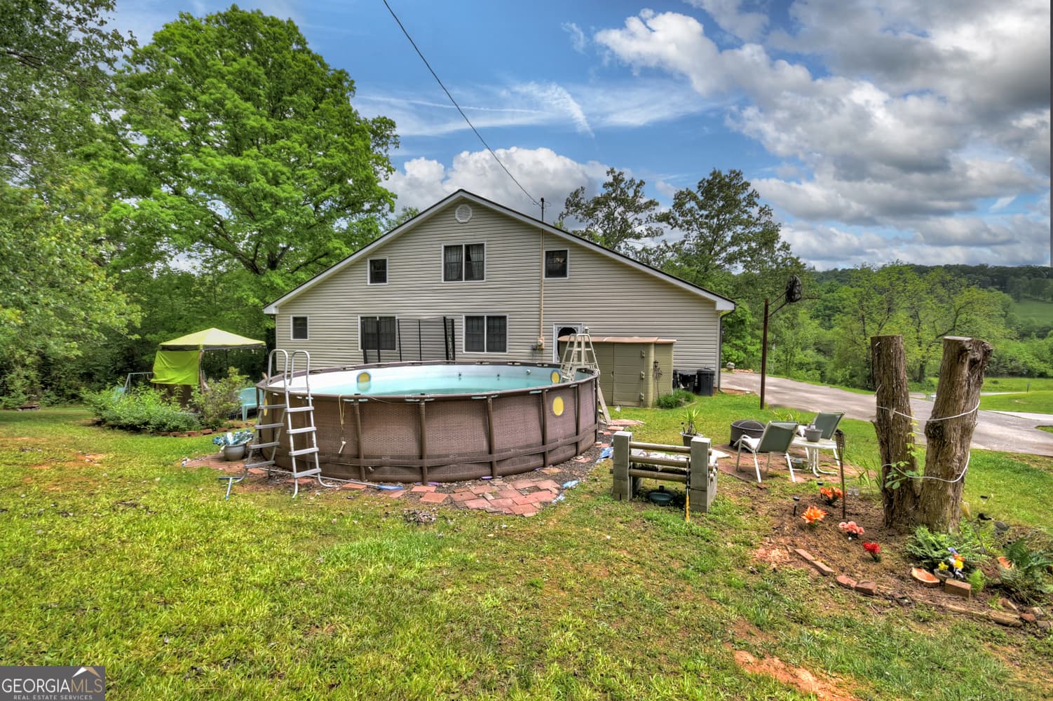 5 bedroom, 2.5 bathroom, 3,694 sq ft single family residence for sale at 1359 Salem Road, Mineral Bluff, GA 30559 — photo 7