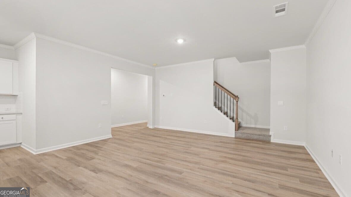 3 bedroom, 2.5 bathroom, 1,877 sq ft townhouse for sale at 4196 Kestrel Court, Gainesville, GA 30506 — photo 9