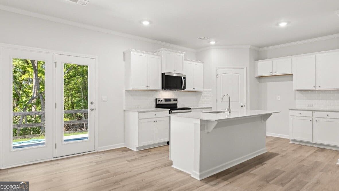 3 bedroom, 2.5 bathroom, 1,877 sq ft townhouse for sale at 4196 Kestrel Court, Gainesville, GA 30506 — photo 4