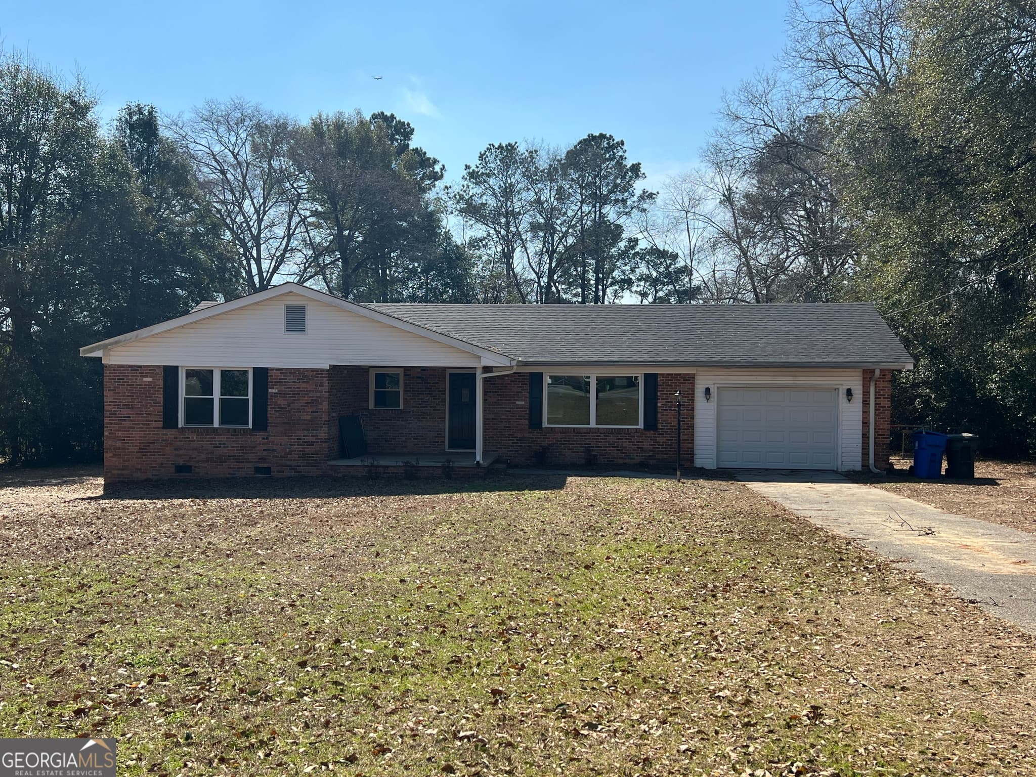 3 bedroom, 2 bathroom, 1,320 sq ft single family residence for sale at 1342 N Jefferson Street, Dublin, GA 31021
