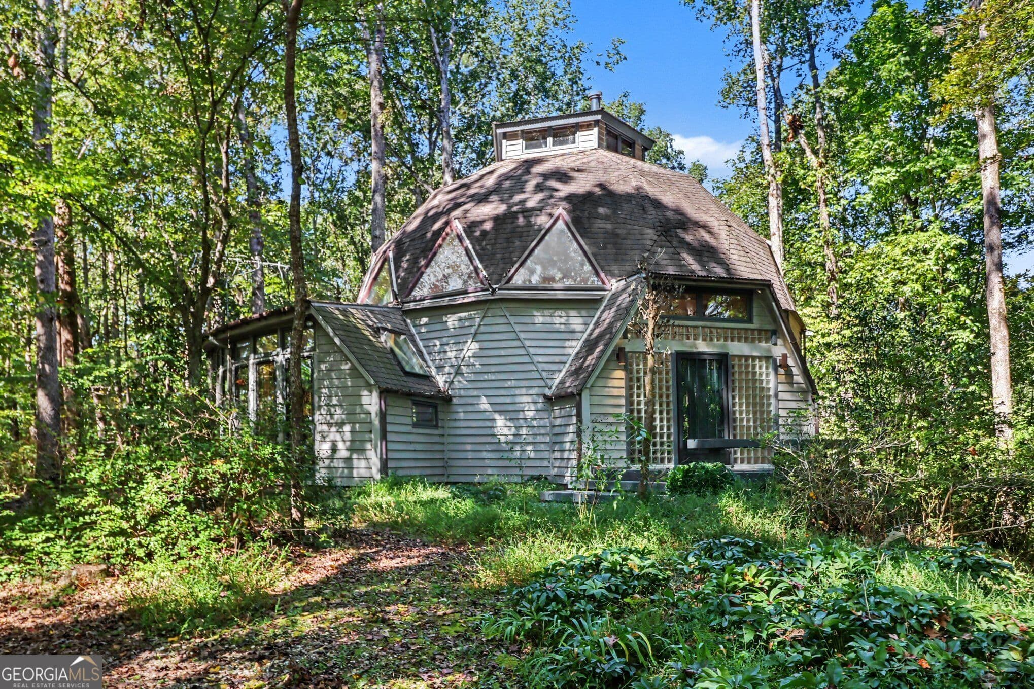 2 bedroom, 2 bathroom, 2,436 sq ft single family residence for sale at 5015 Wright Bridge Road, Cumming, GA 30028 — photo 2