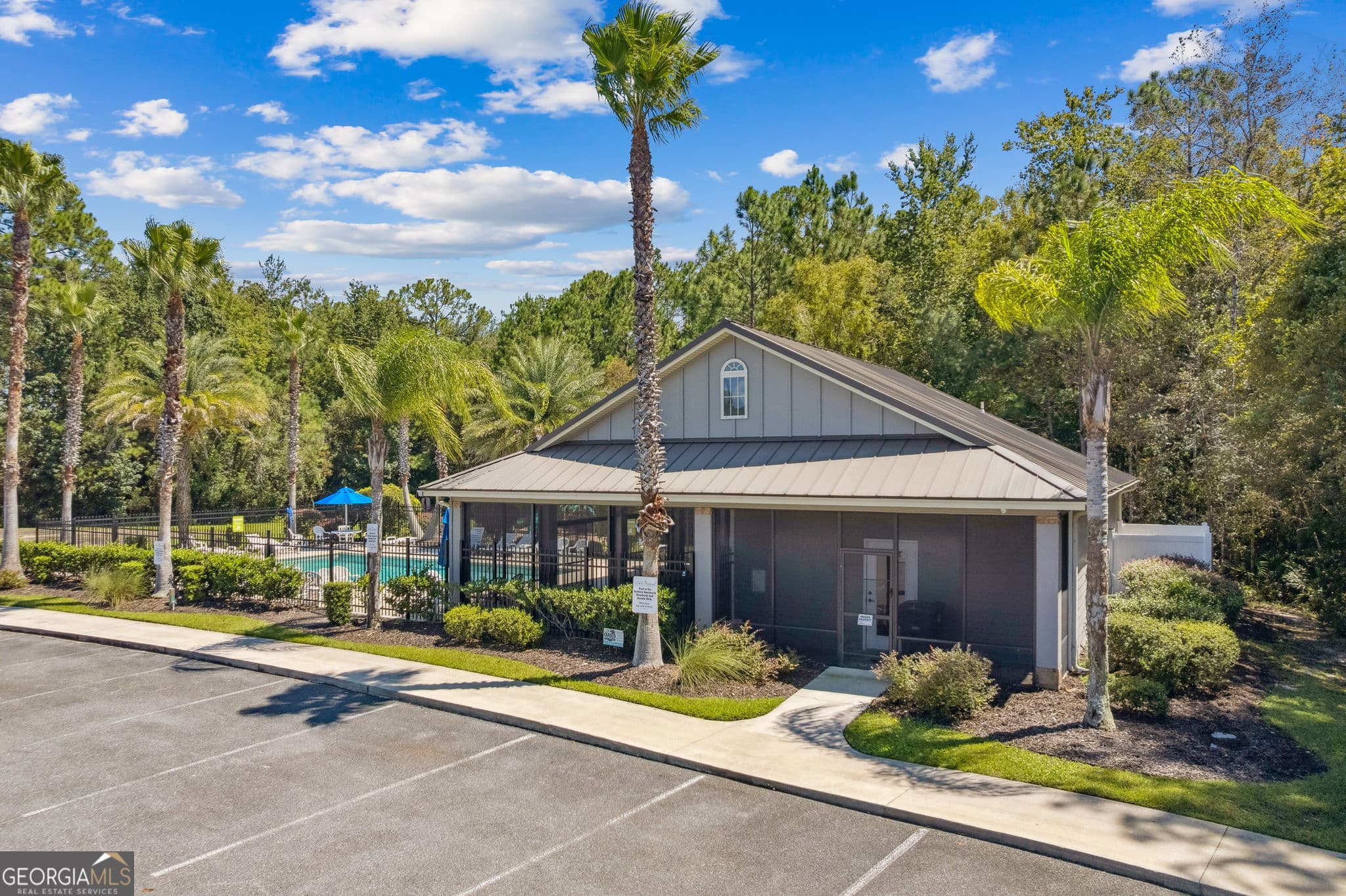 3 bedroom, 2 bathroom, 1,560 sq ft single family residence for rent at 257 Daniel Trent Way, Kingsland, GA 31548 for $2,200 a month — photo 3