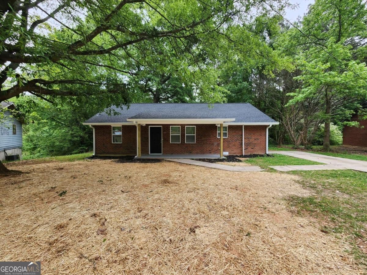 3 bedroom, 2 bathroom single family residence for rent at 723 W Creek Circle, Monroe, GA 30655 for $1,445 a month — photo 1 of 15
