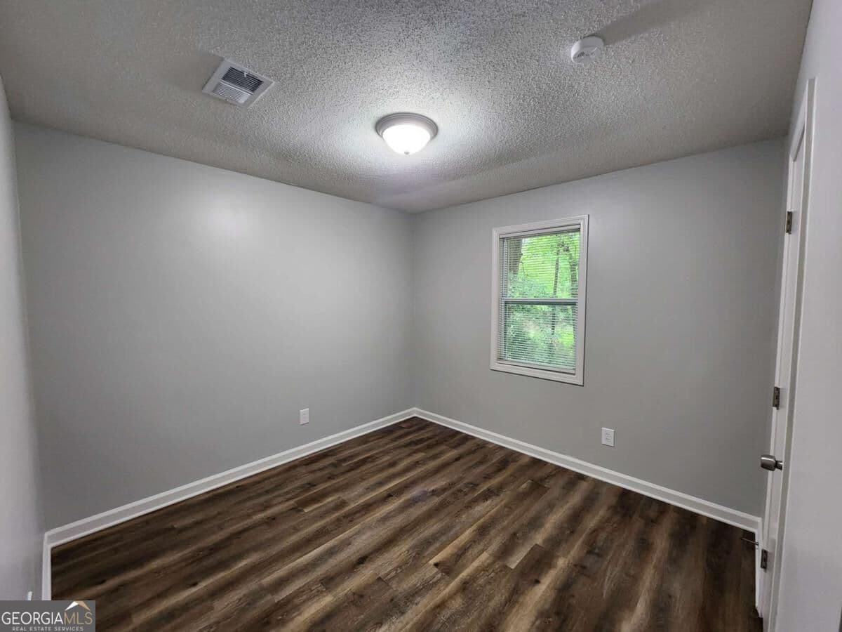 3 bedroom, 2 bathroom single family residence for rent at 723 W Creek Circle, Monroe, GA 30655 for $1,445 a month — photo 9