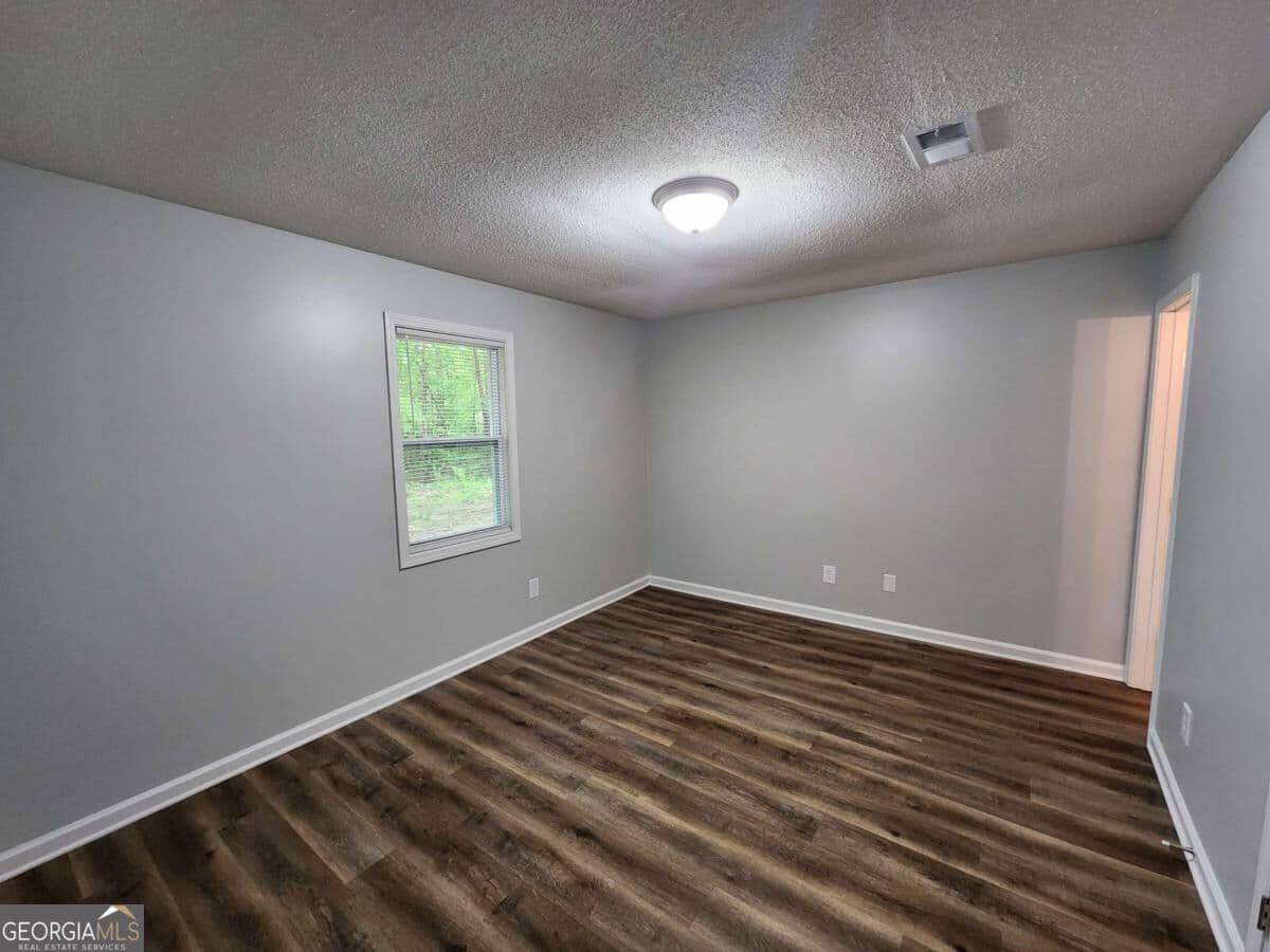 3 bedroom, 2 bathroom single family residence for rent at 723 W Creek Circle, Monroe, GA 30655 for $1,445 a month — photo 8
