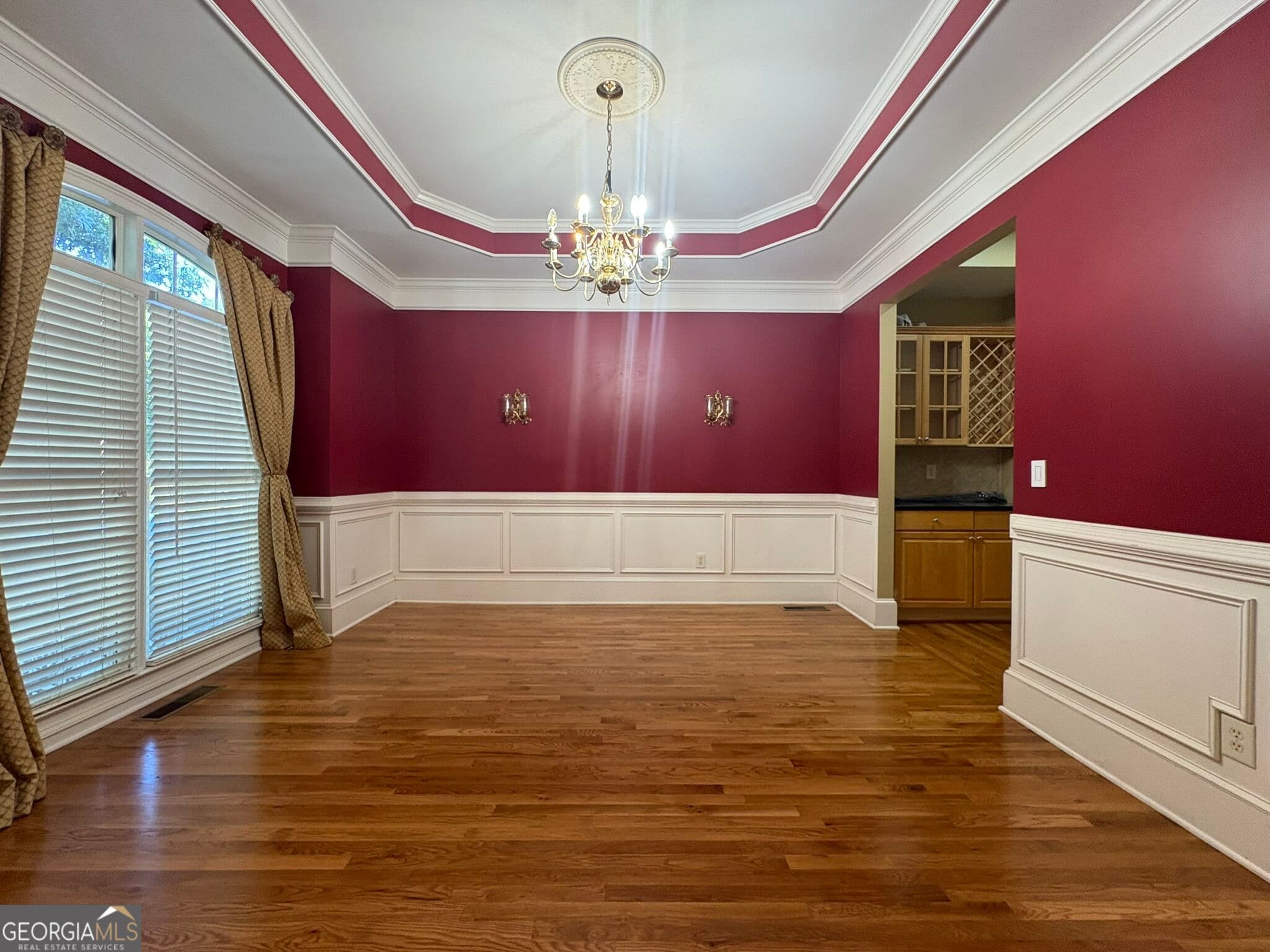7 bedroom, 5.5 bathroom, 3,470 sq ft single family residence for rent at 5930 Abbotts Run Trail, Duluth, GA 30097 for $3,300 a month — photo 3