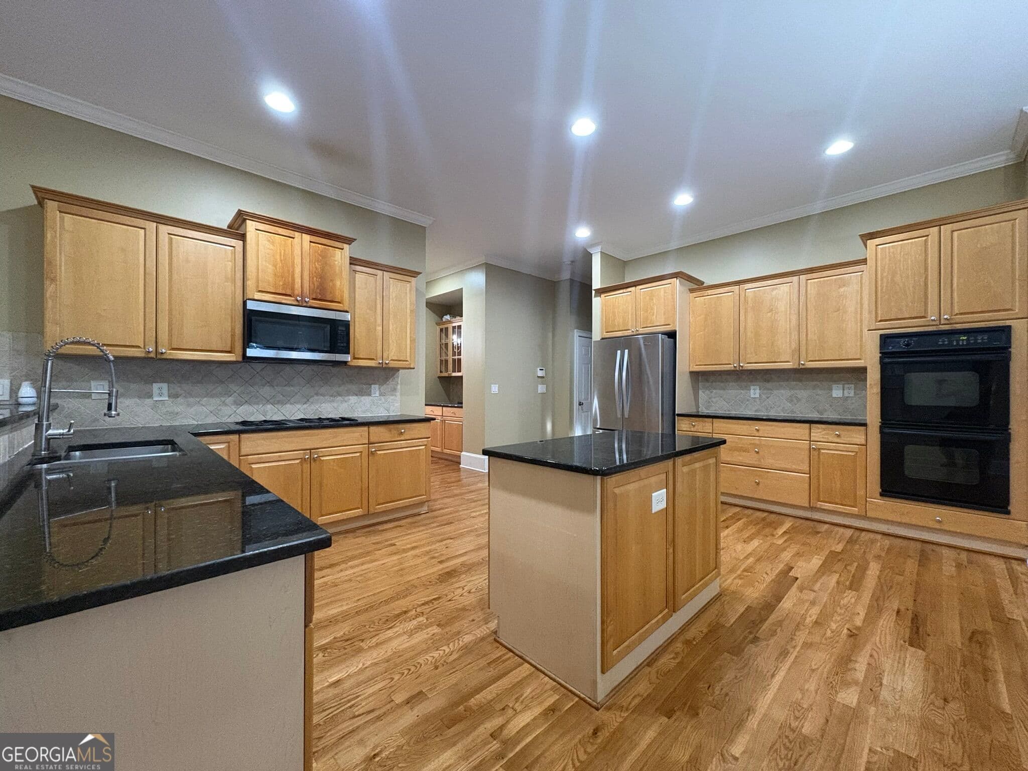 7 bedroom, 5.5 bathroom, 3,470 sq ft single family residence for rent at 5930 Abbotts Run Trail, Duluth, GA 30097 for $3,300 a month — photo 5