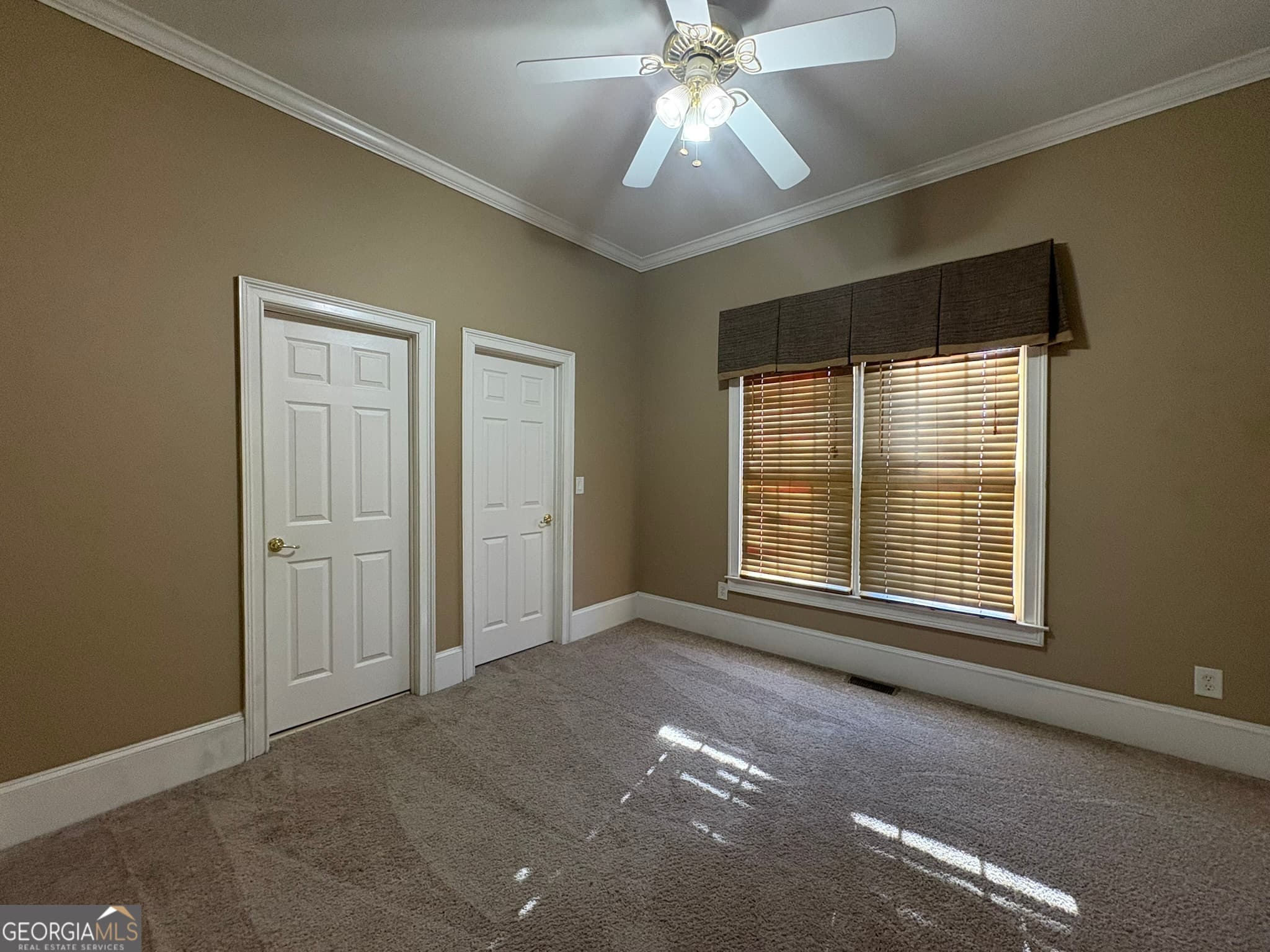 7 bedroom, 5.5 bathroom, 3,470 sq ft single family residence for rent at 5930 Abbotts Run Trail, Duluth, GA 30097 for $3,300 a month — photo 10