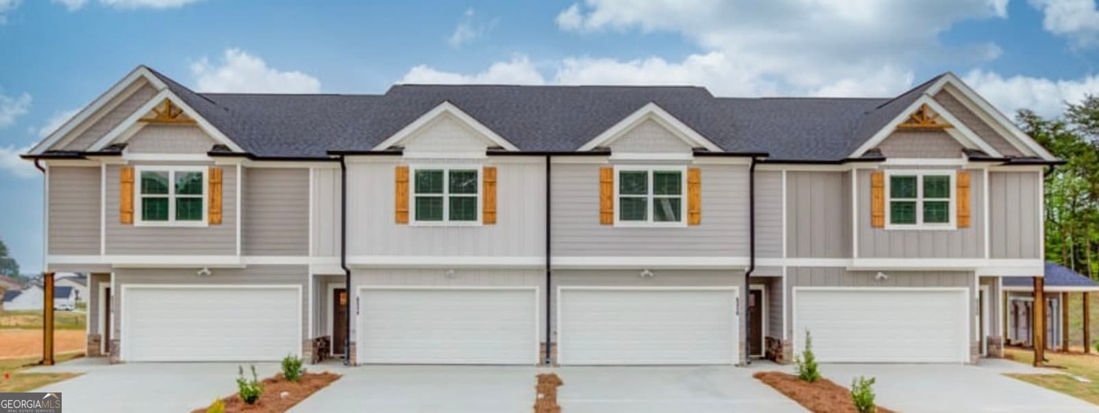 3 bedroom, 2.5 bathroom, 1,604 sq ft townhouse for sale at 6362 Pine Ridge Point, Lula, GA 30554 — photo 9