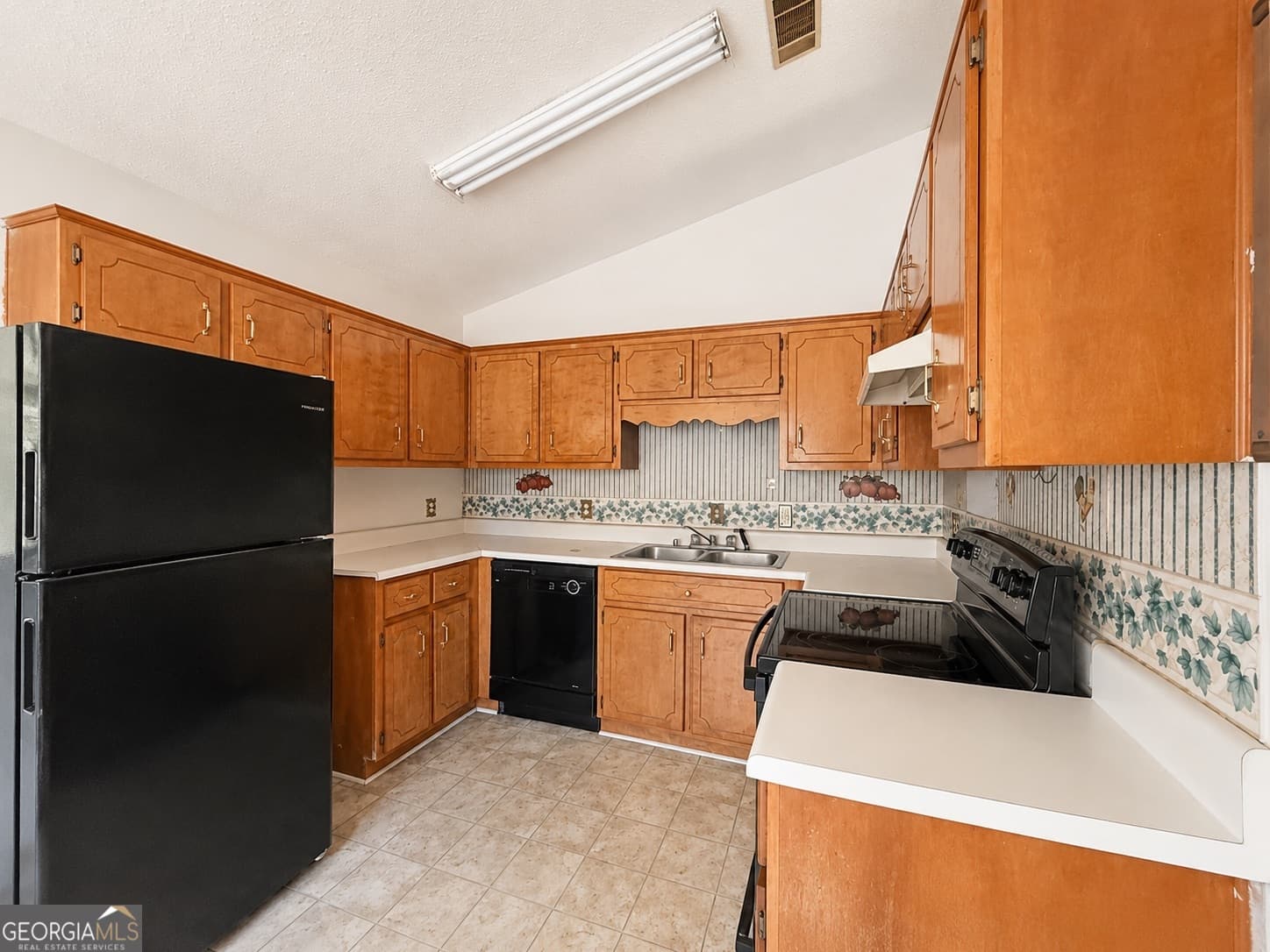 3 bedroom, 2 bathroom, 1,133 sq ft single family residence for sale at 61 Kyle Lane, Hinesville, GA 31313 — photo 7
