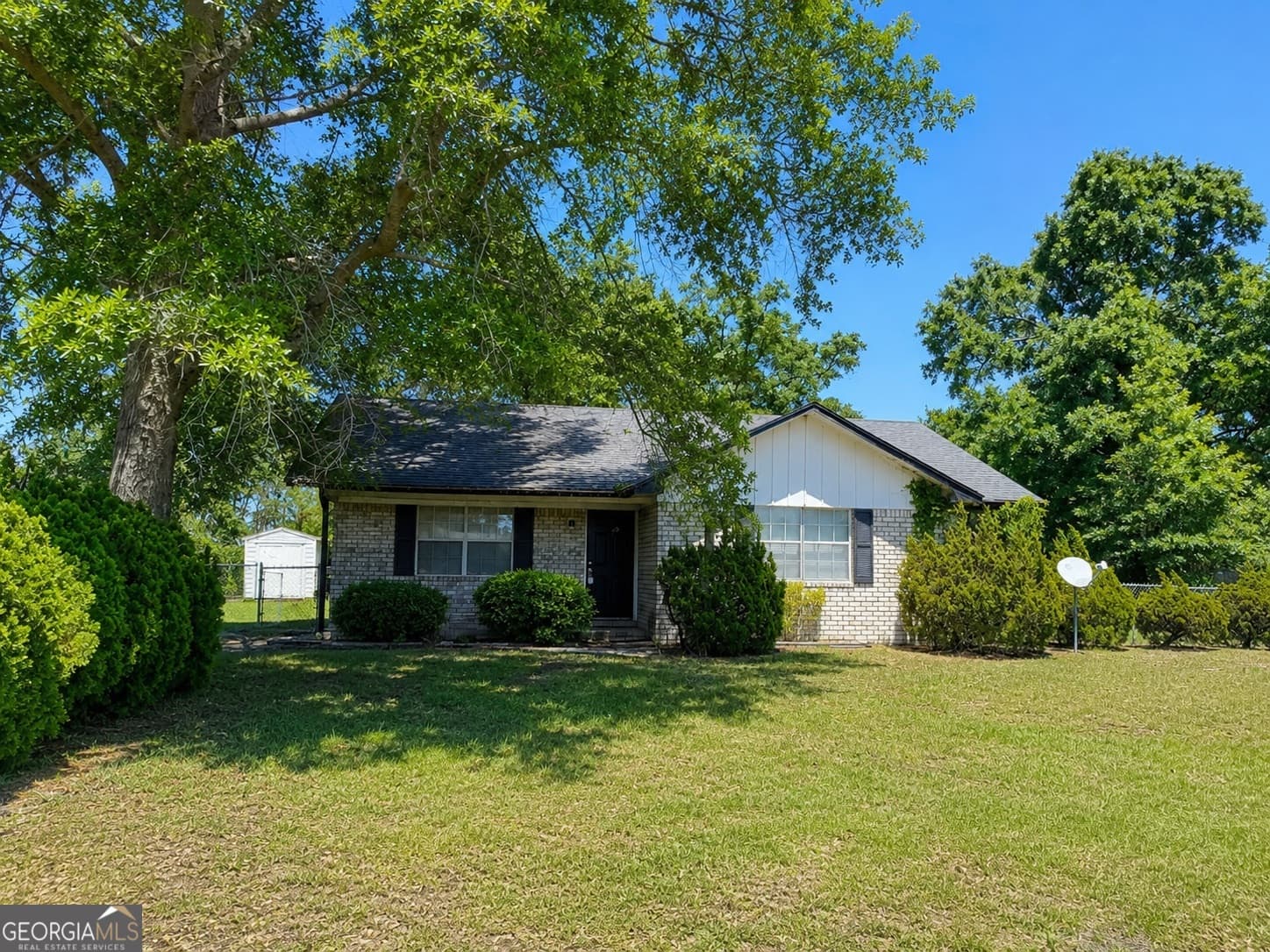 3 bedroom, 2 bathroom, 1,133 sq ft single family residence for sale at 61 Kyle Lane, Hinesville, GA 31313 — photo 1 of 15